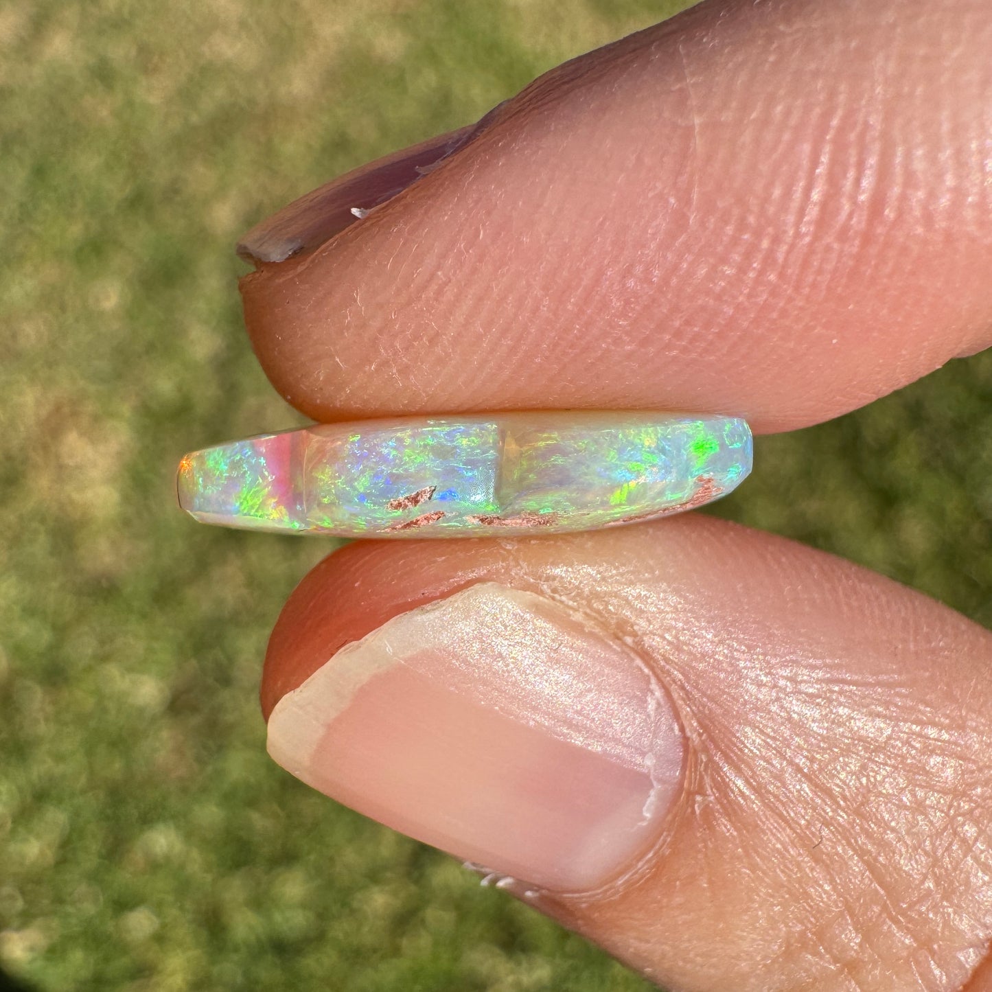 4.53 Ct cloud carving crystal opal