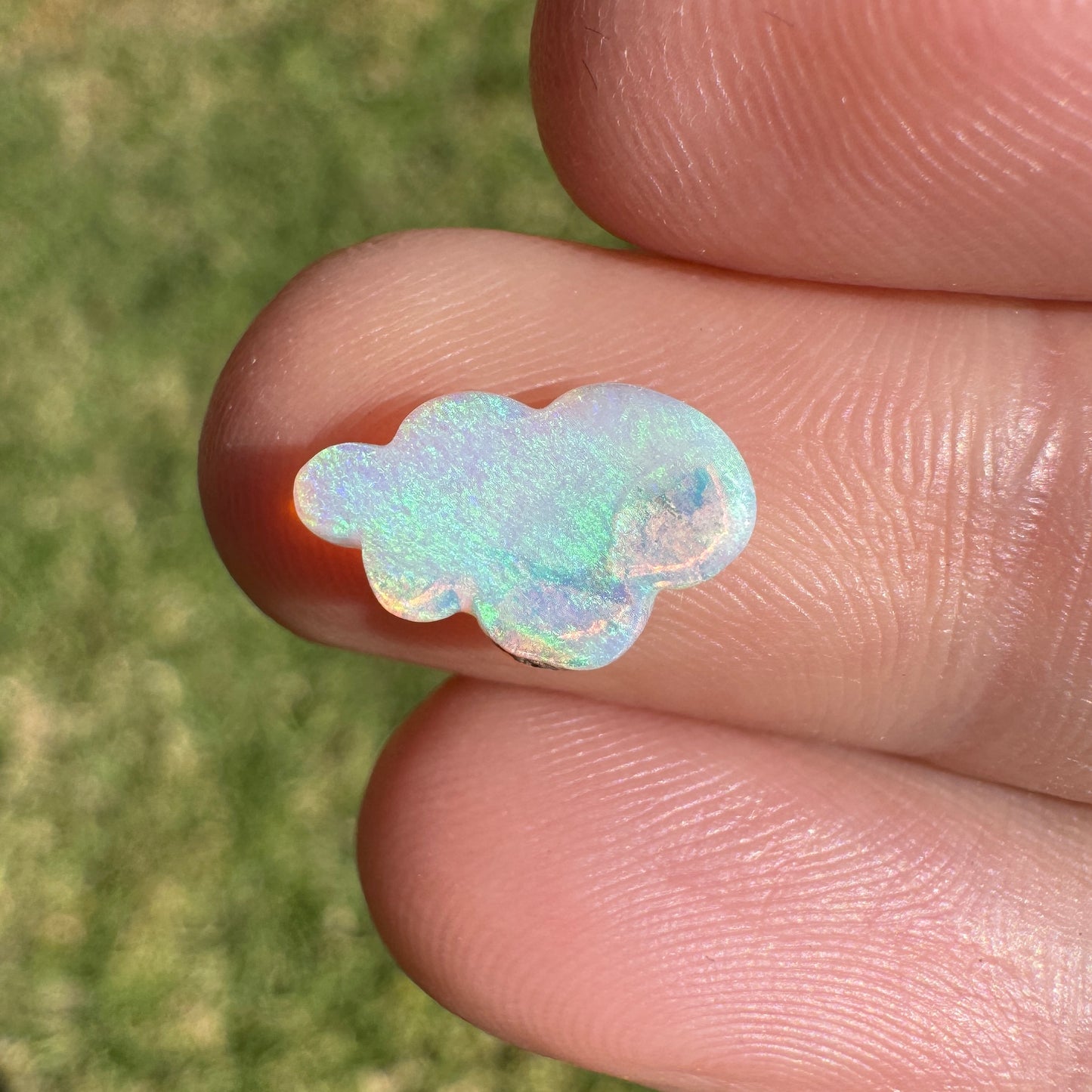 1.07 Ct cloud carving crystal opal