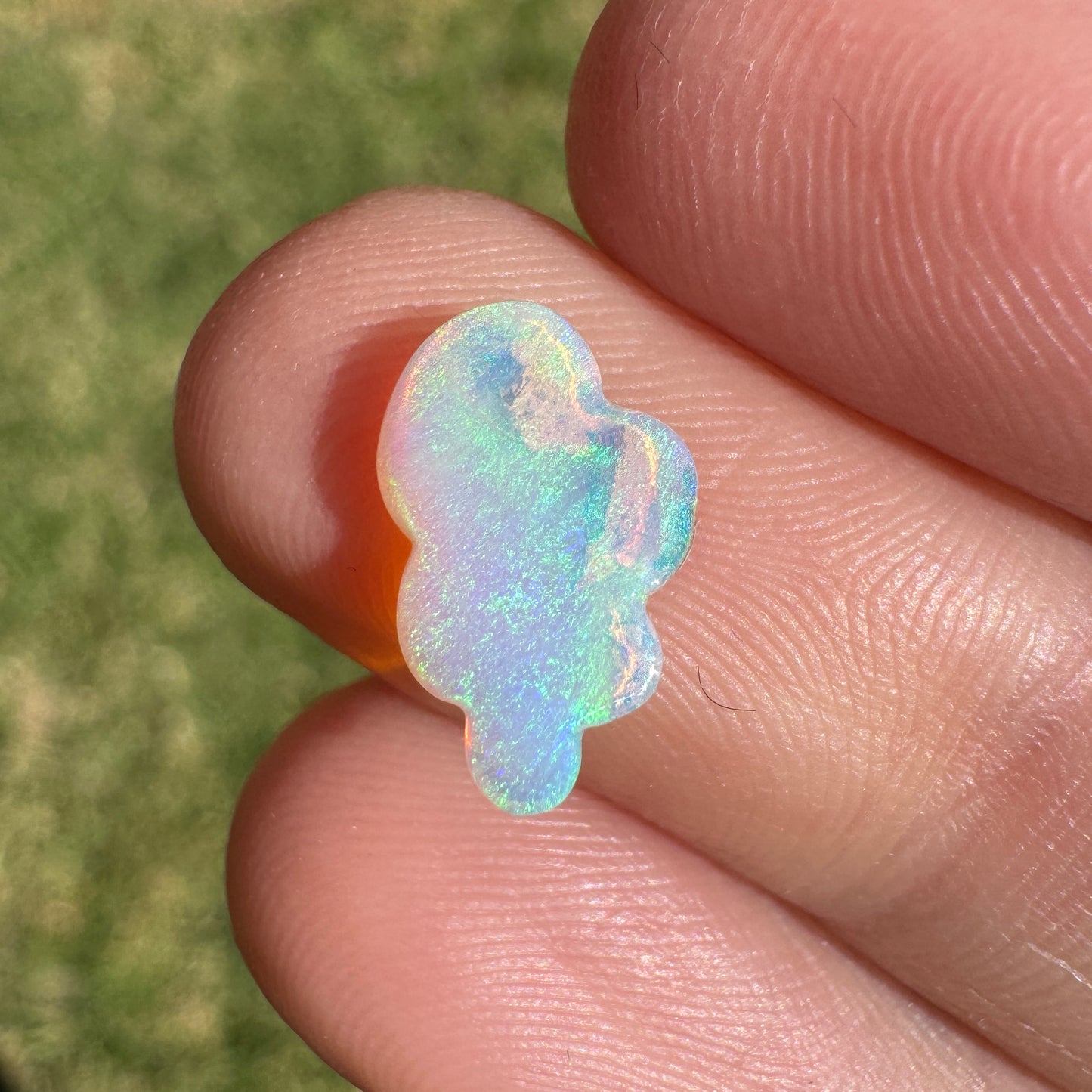 1.07 Ct cloud carving crystal opal