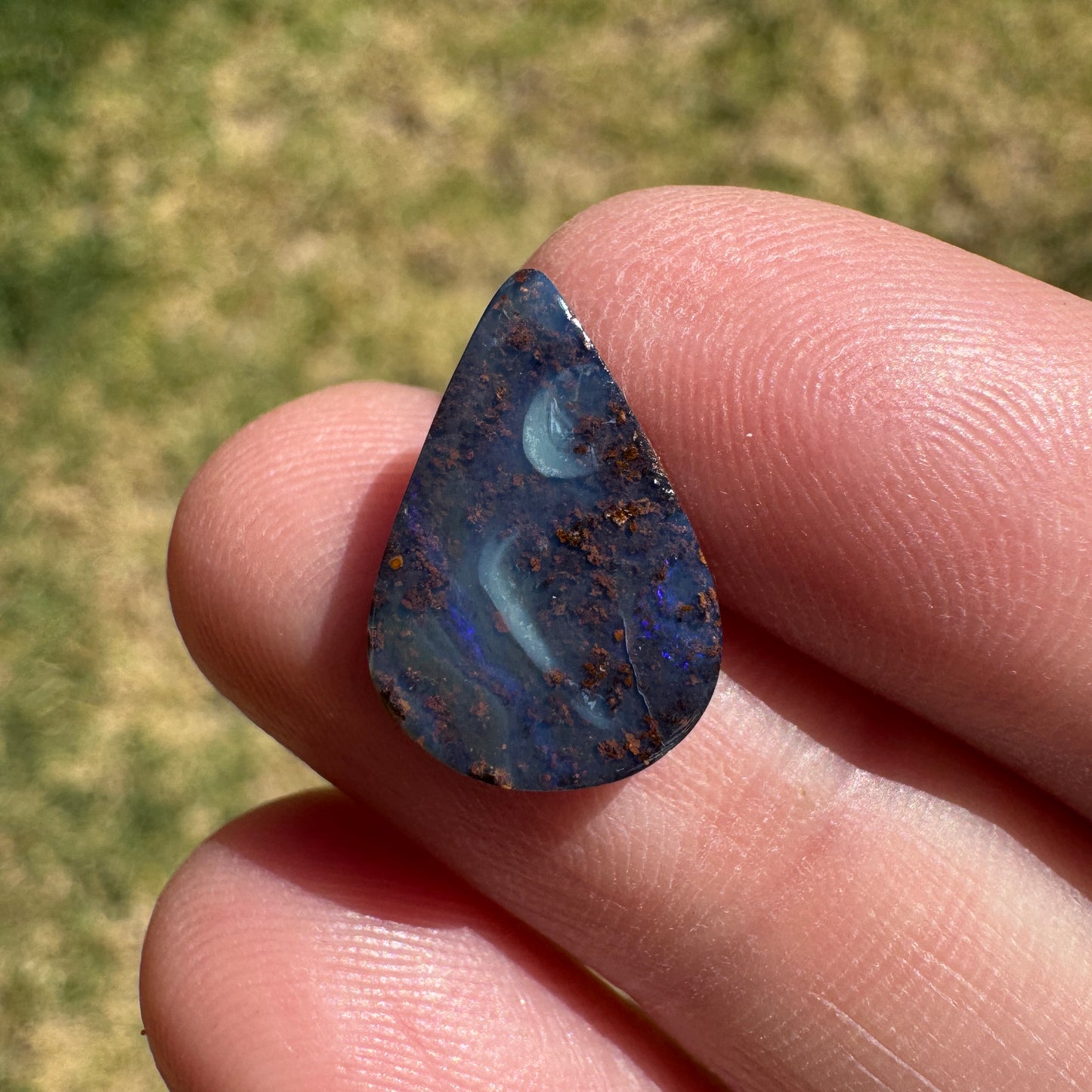 3.59 Ct small boulder opal