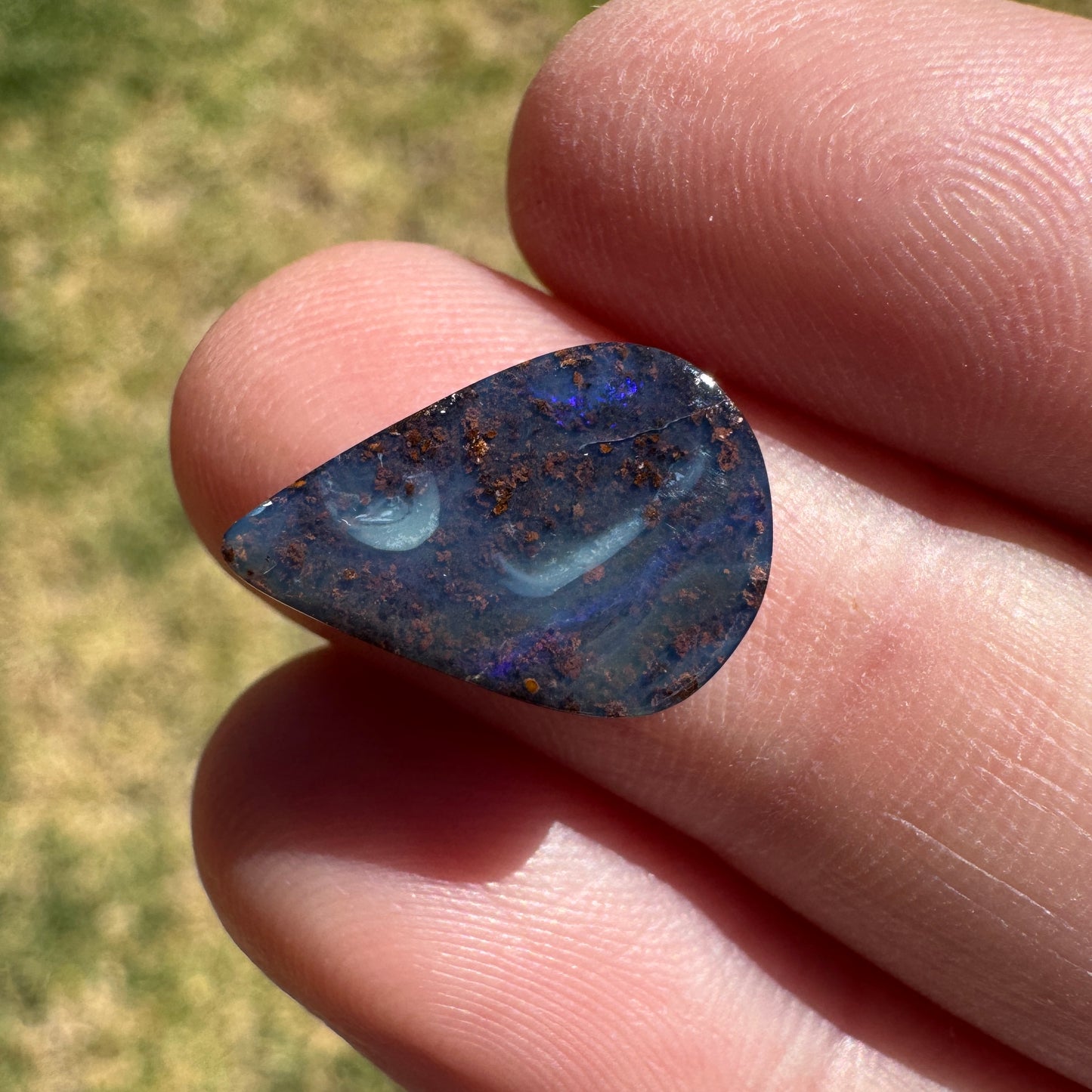 3.59 Ct small boulder opal