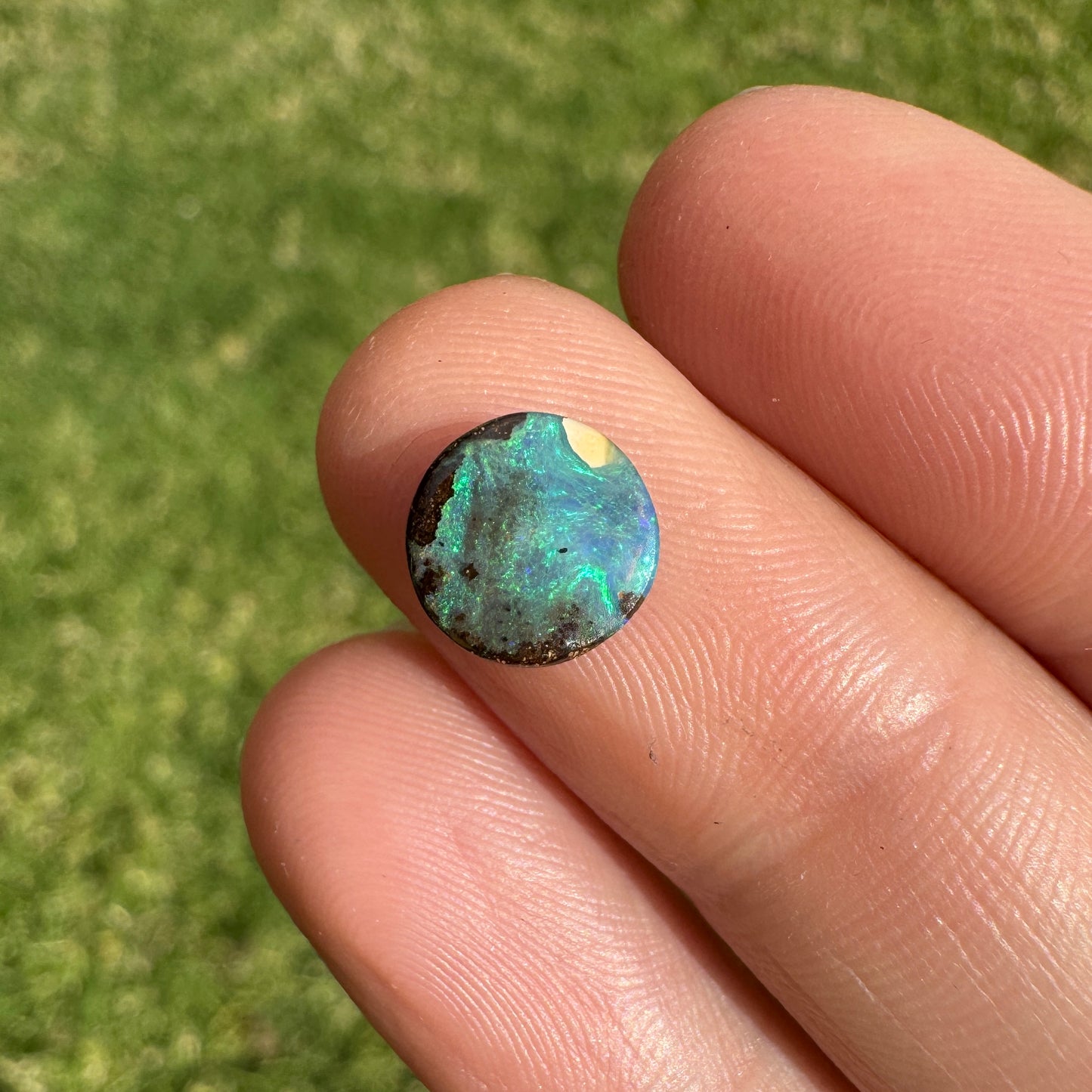 1.45 Ct small boulder opal