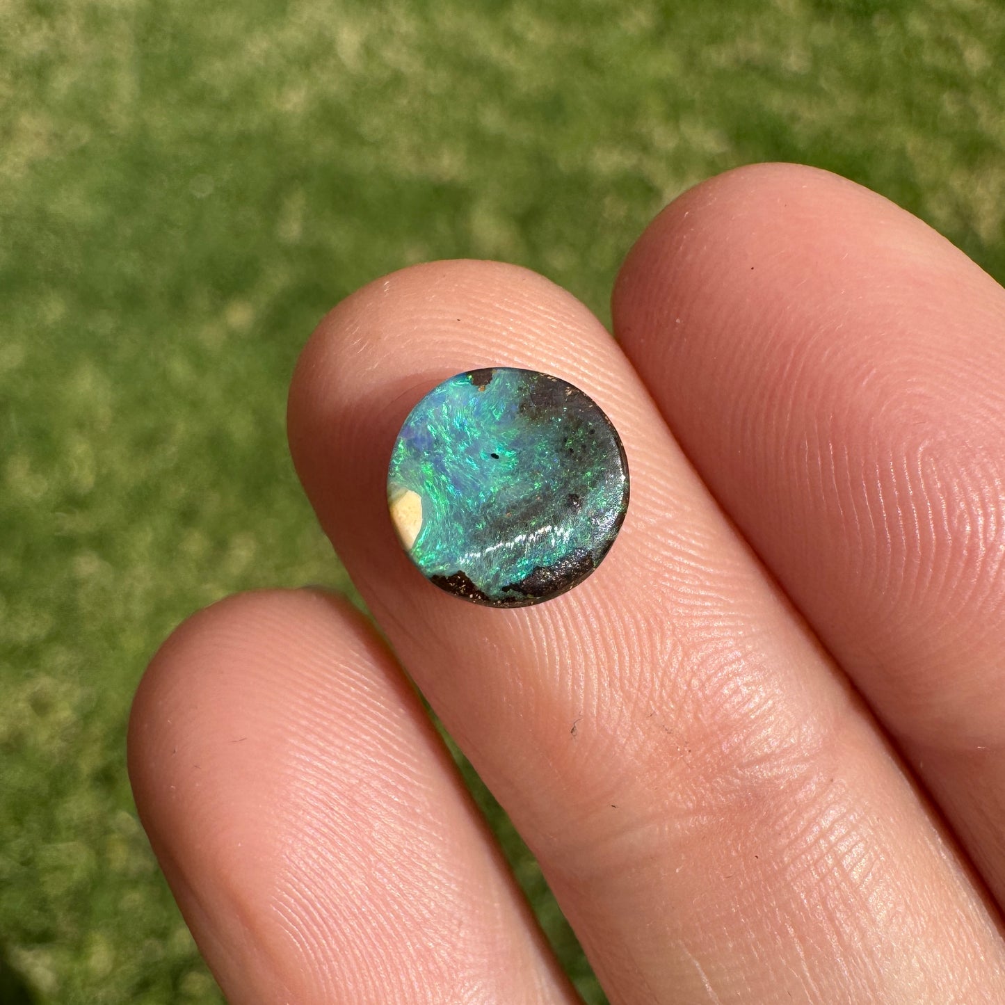 1.45 Ct small boulder opal