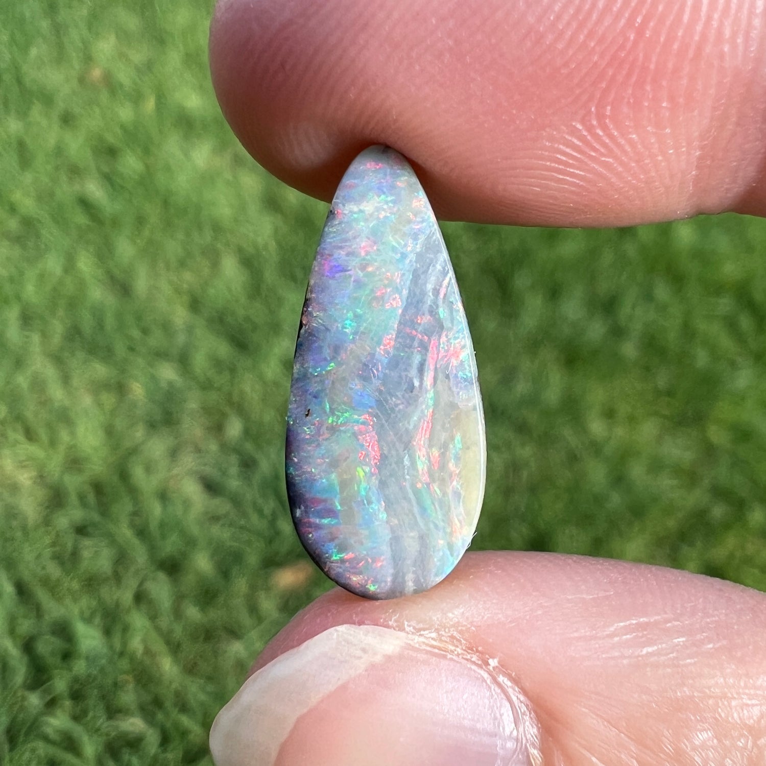 4.32 Ct rainbow boulder opal - Broken River Mining