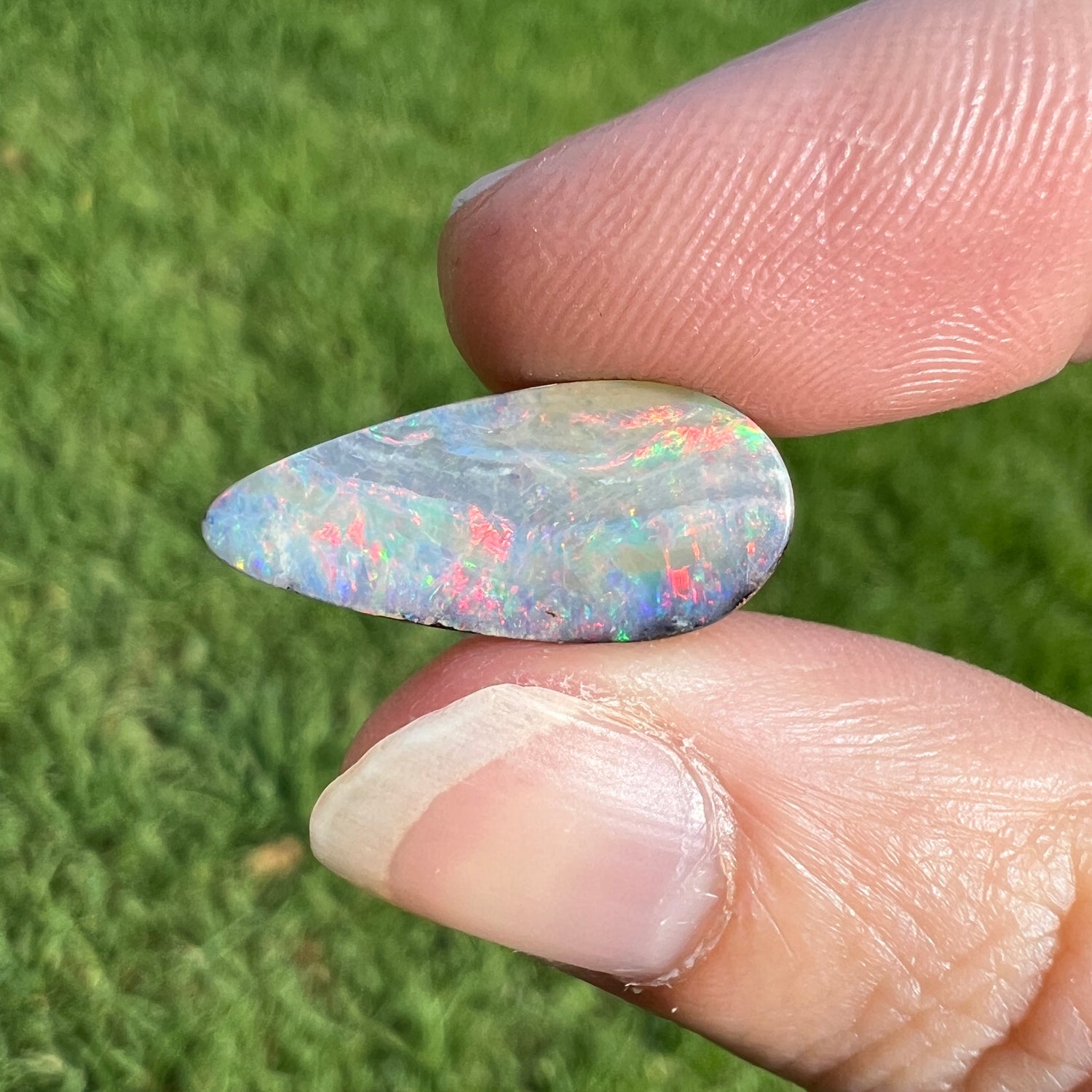 4.32 Ct rainbow boulder opal - Broken River Mining