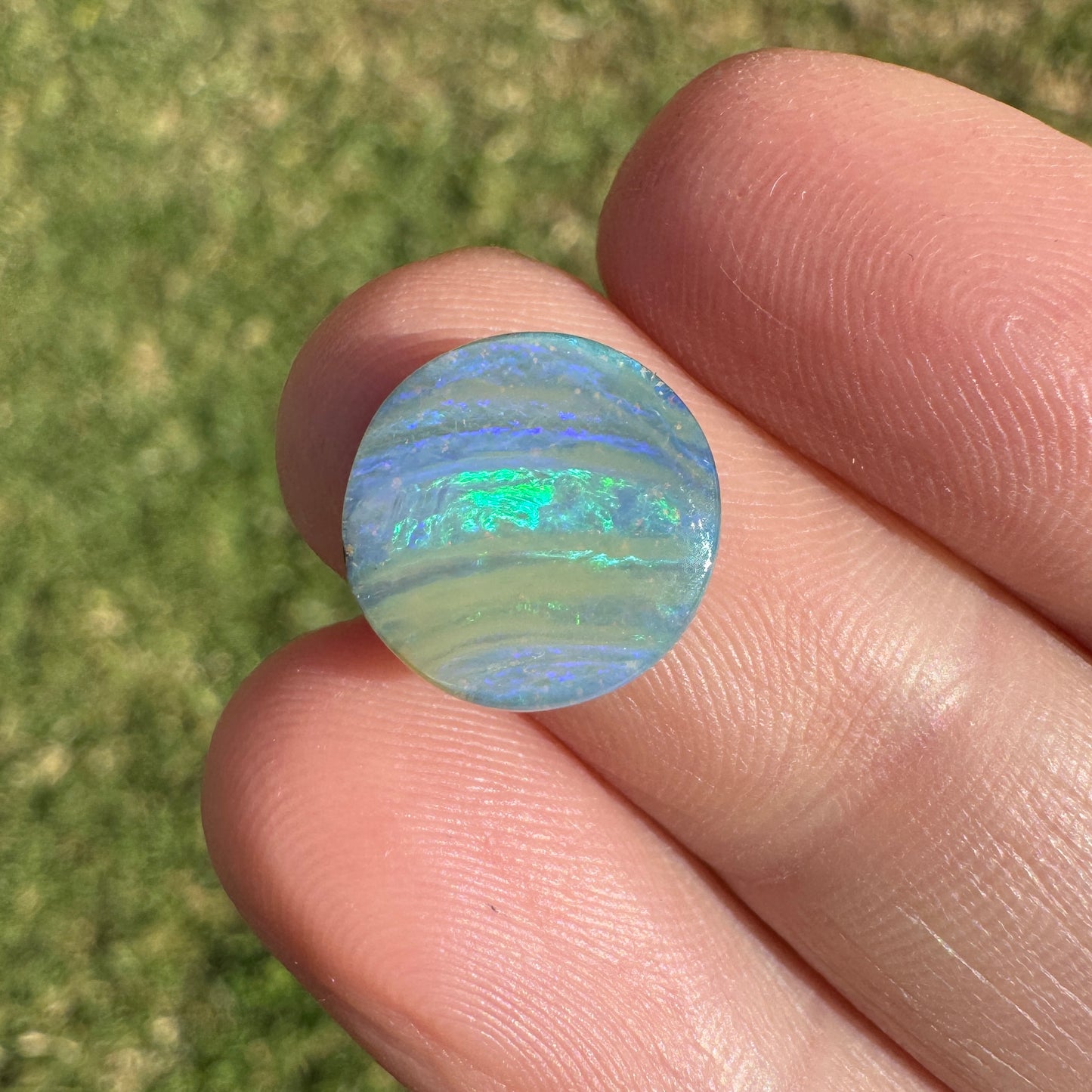 3.48 Ct circle boulder opal
