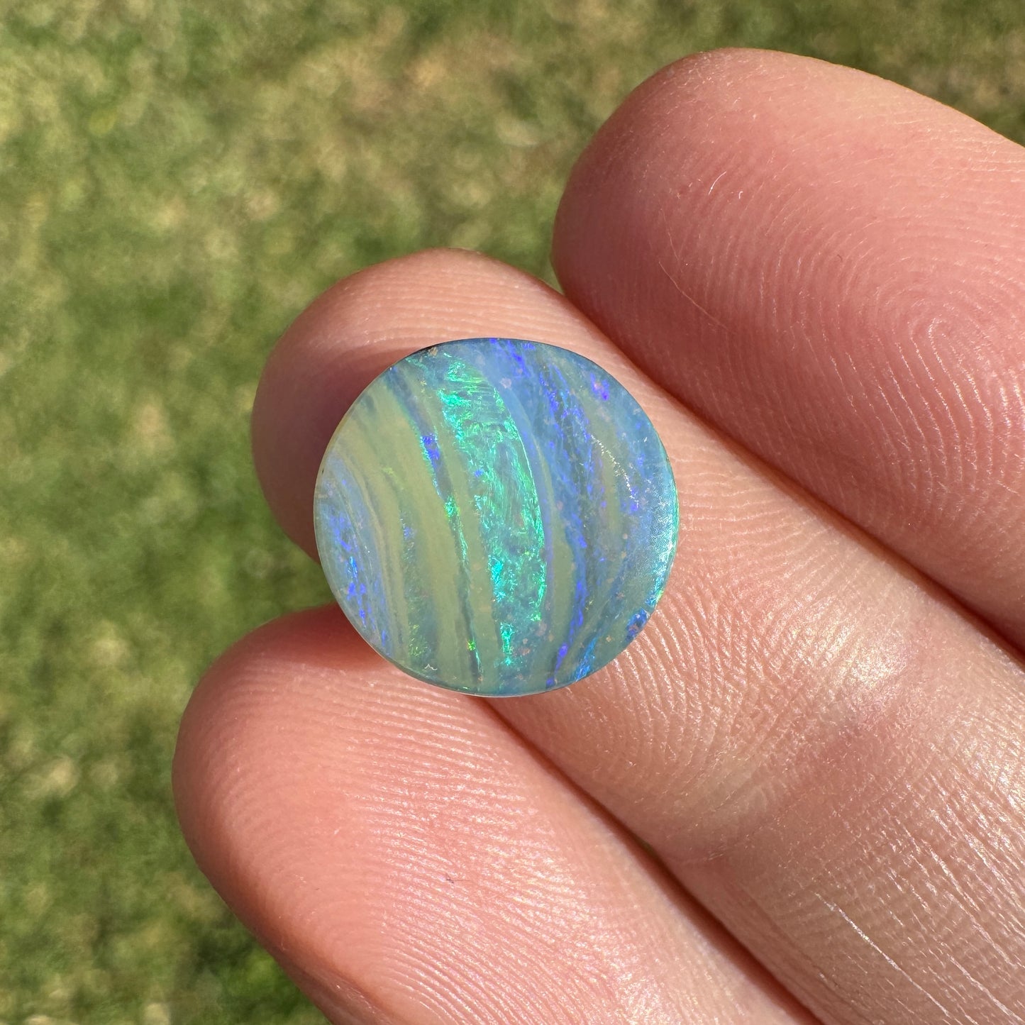 3.48 Ct circle boulder opal