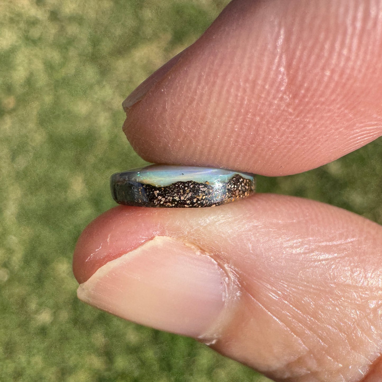 3.48 Ct circle boulder opal