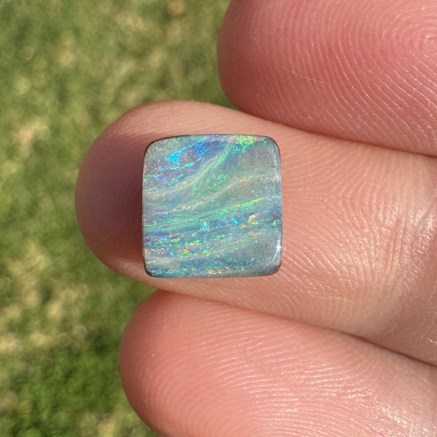 2.44 Ct rainbow striped boulder opal