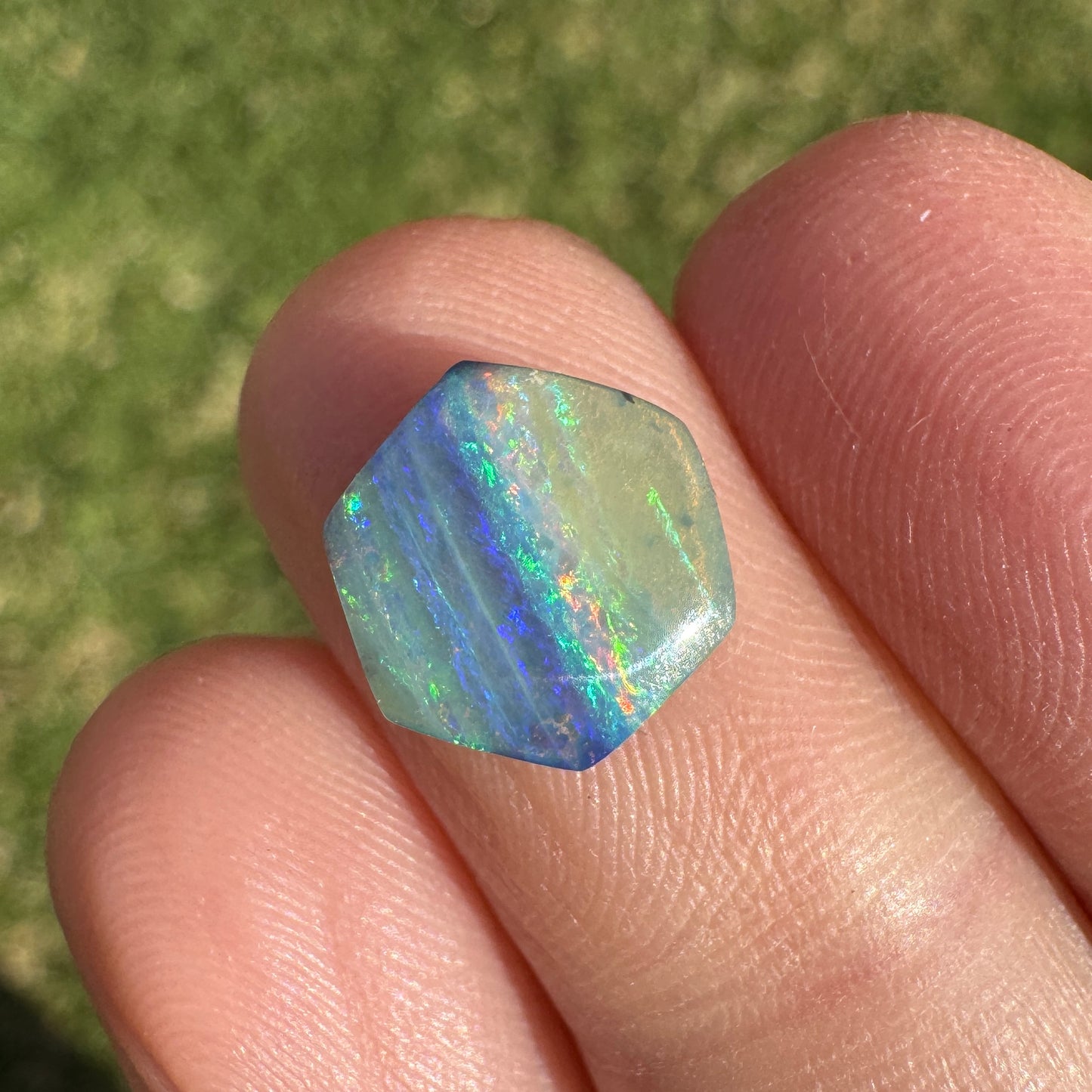 2.29 Ct small hexagon boulder opal