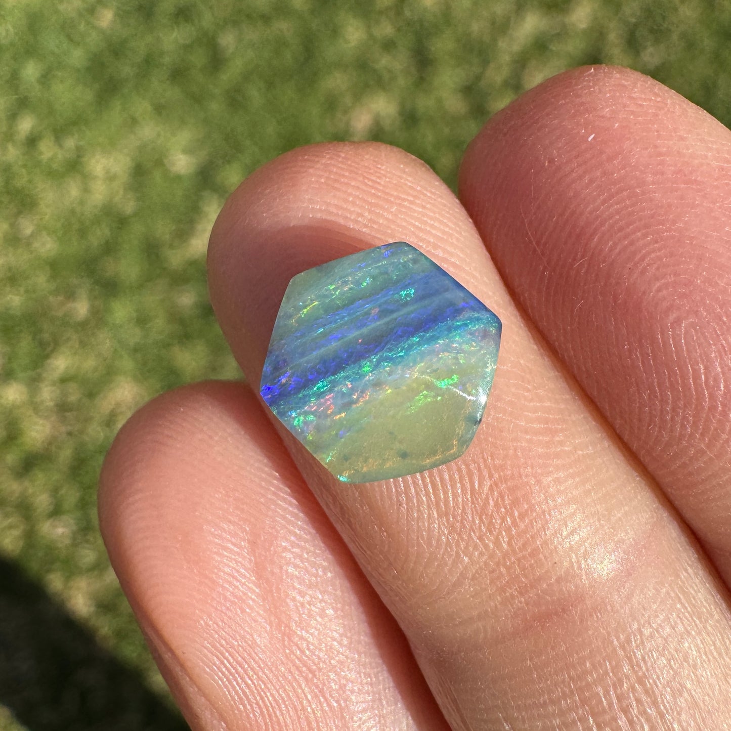 2.29 Ct small hexagon boulder opal
