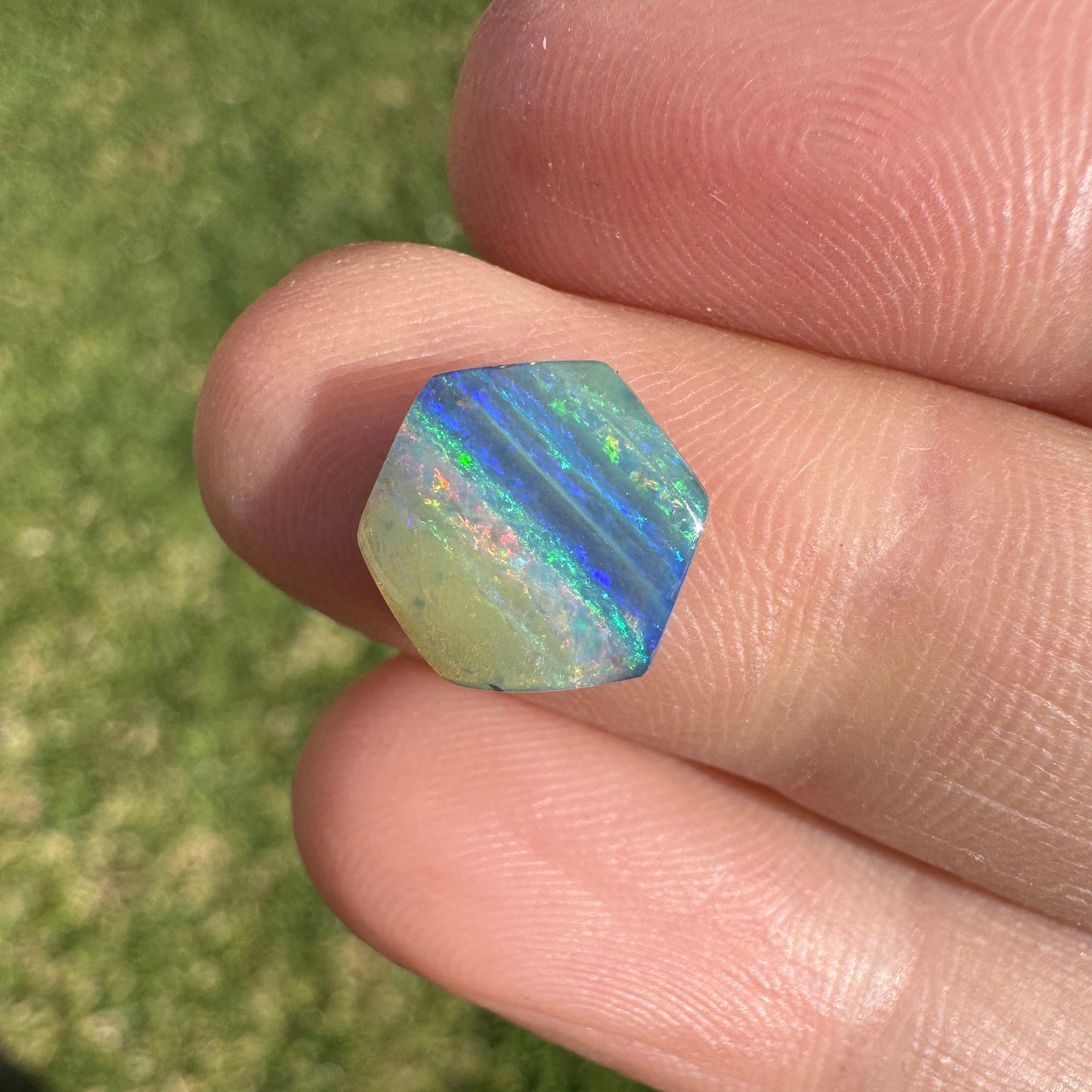 2.29 Ct small hexagon boulder opal