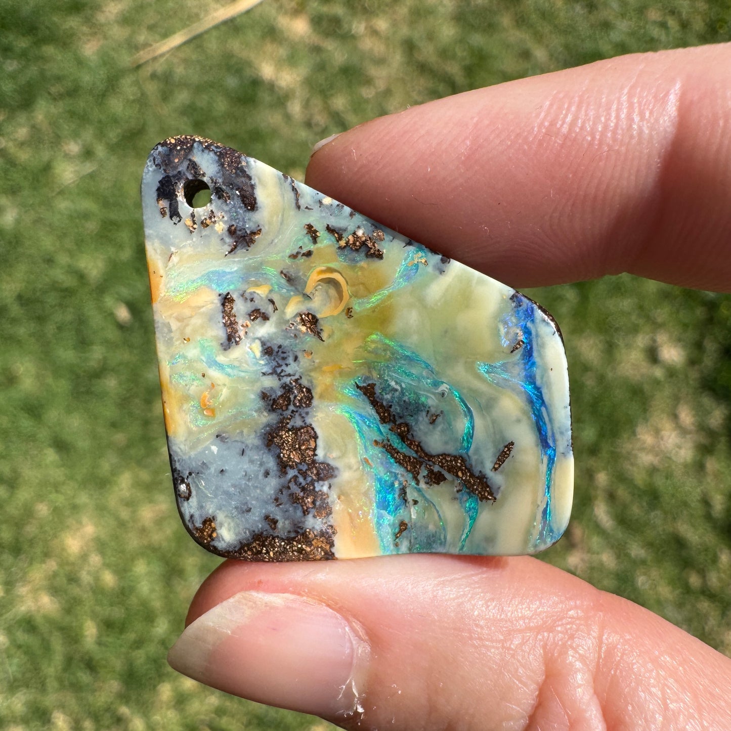 37.82 Ct front-drilled large boulder opal