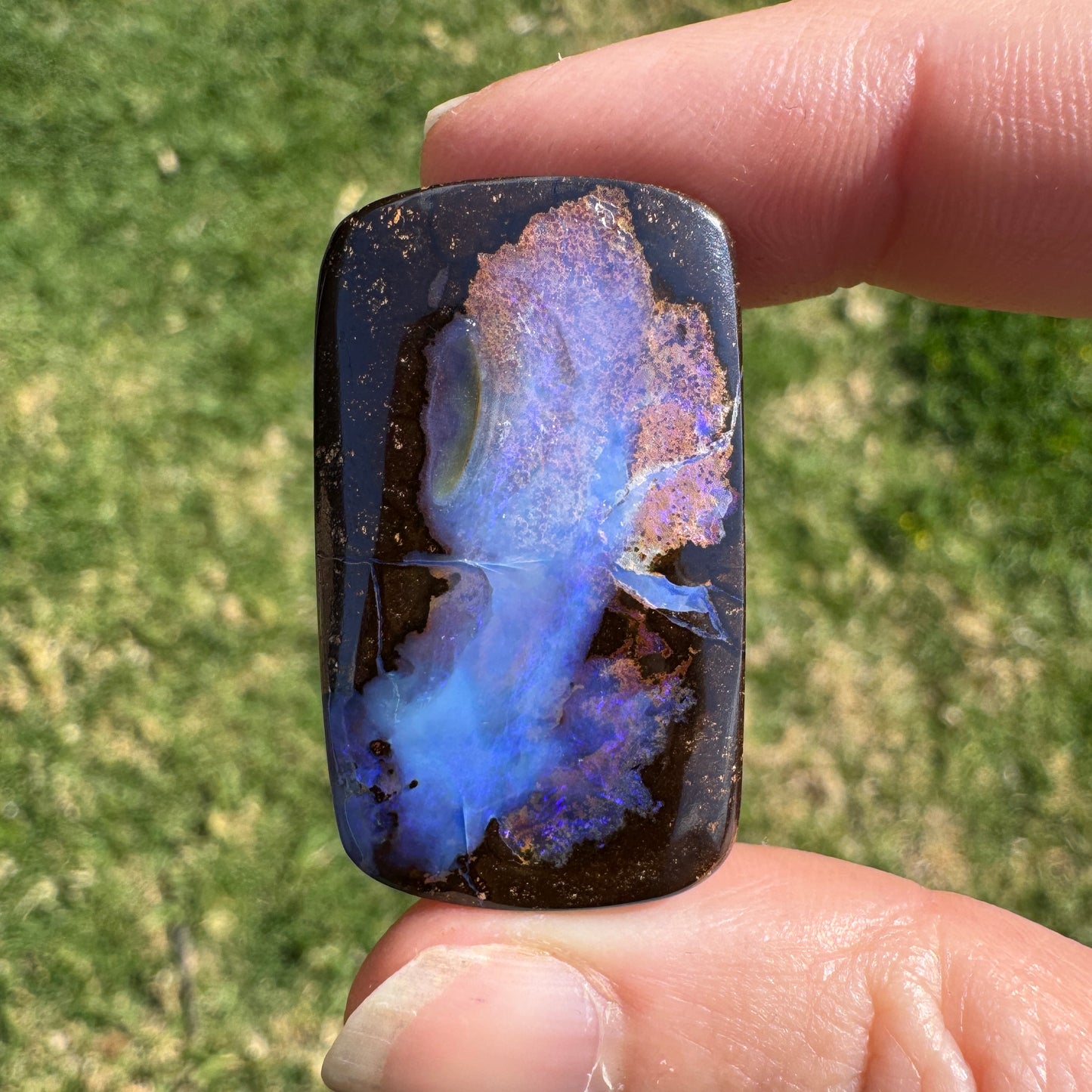70.57 Ct side-drilled large boulder opal