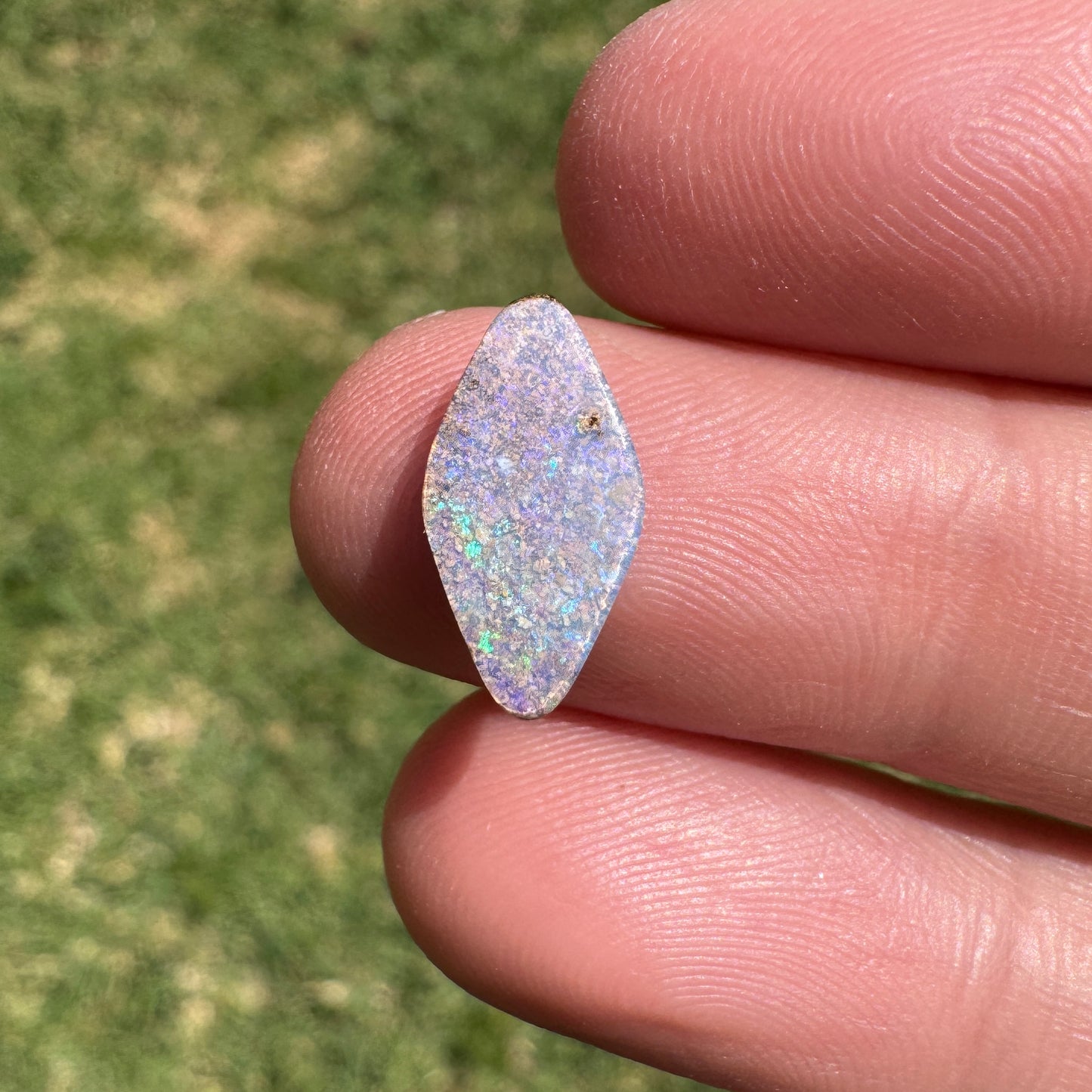 1.57 Ct small boulder opal