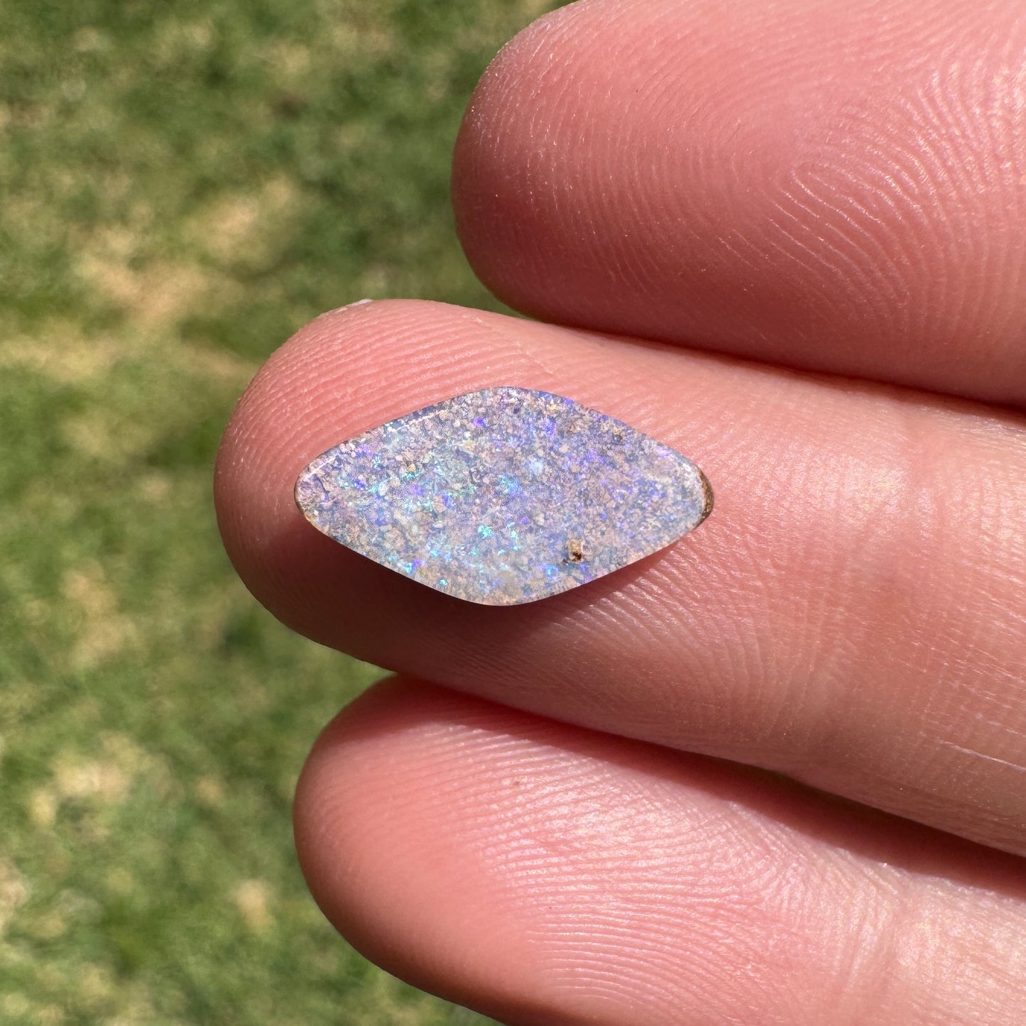 1.57 Ct small boulder opal