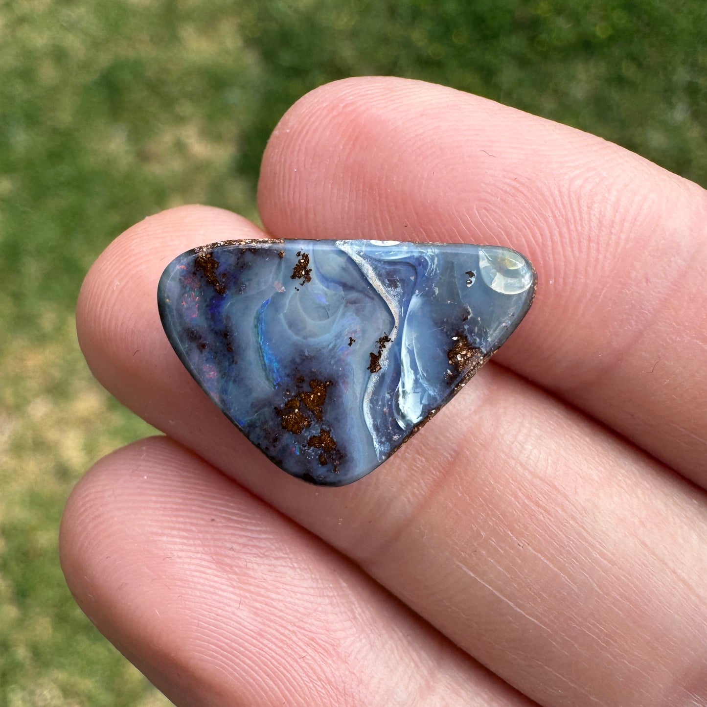 6.37 Ct free-form boulder opal