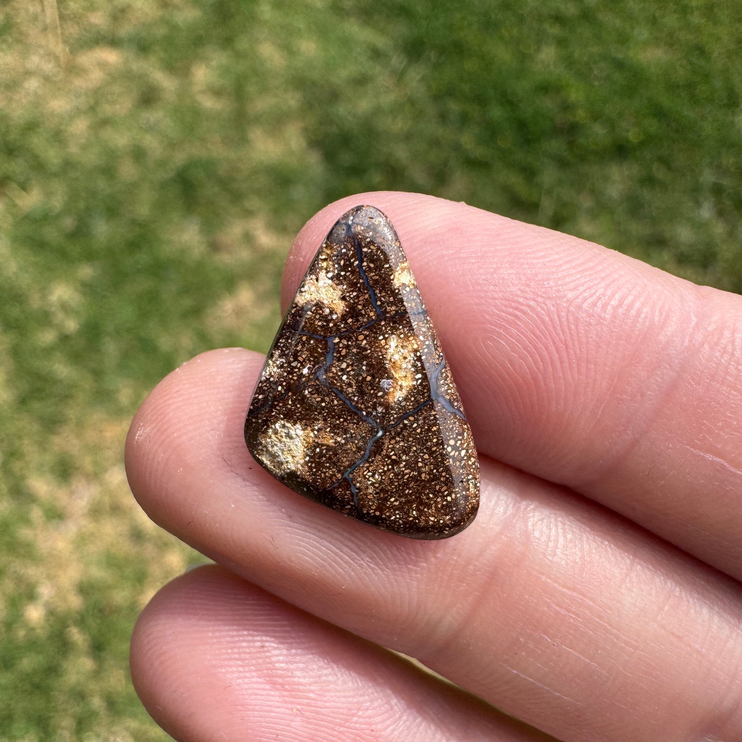 6.37 Ct free-form boulder opal