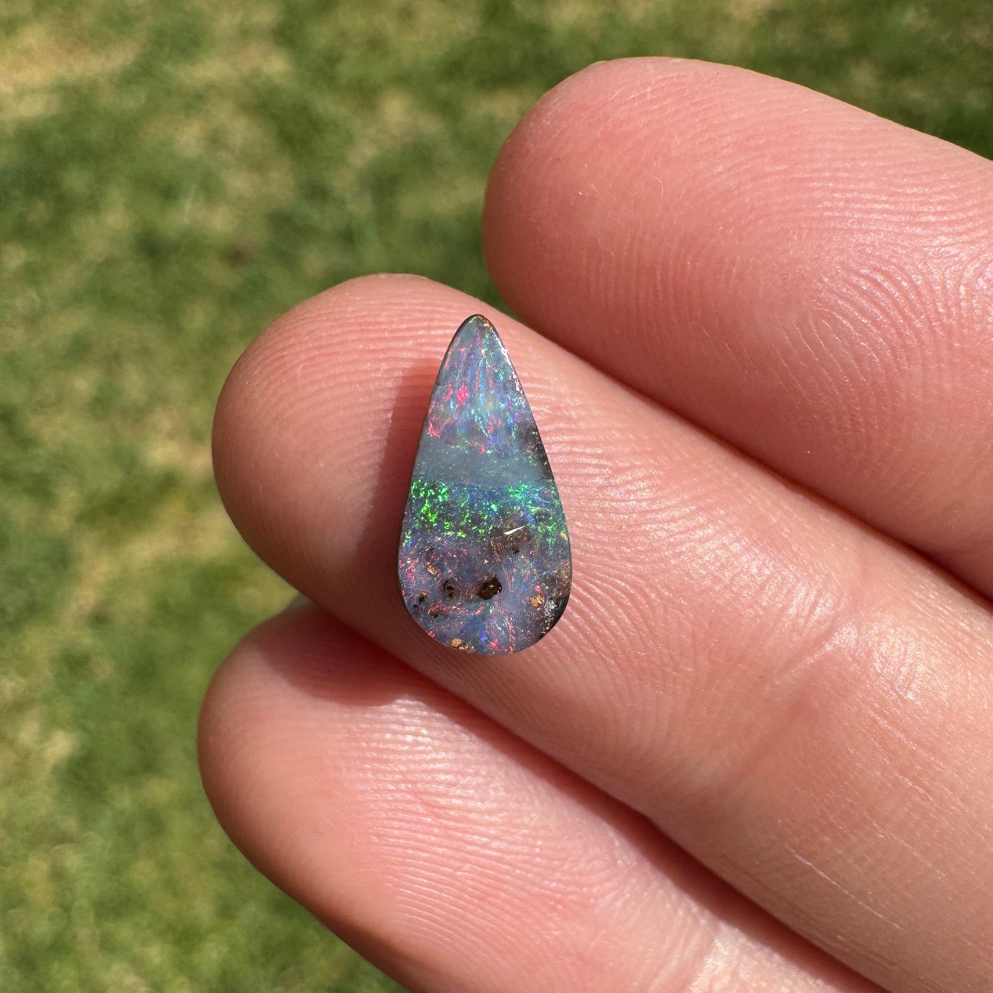 1.52 Ct small boulder opal