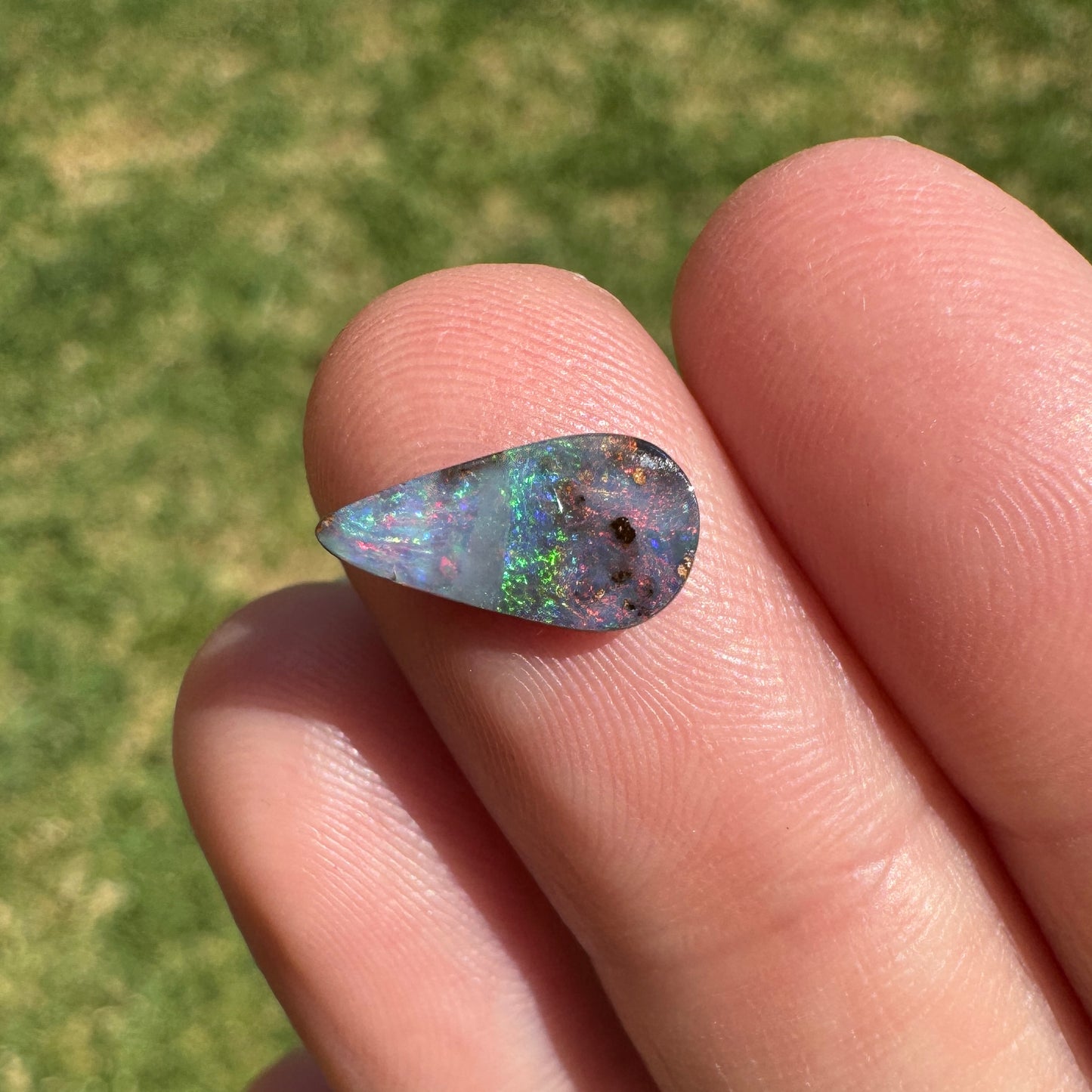 1.52 Ct small boulder opal