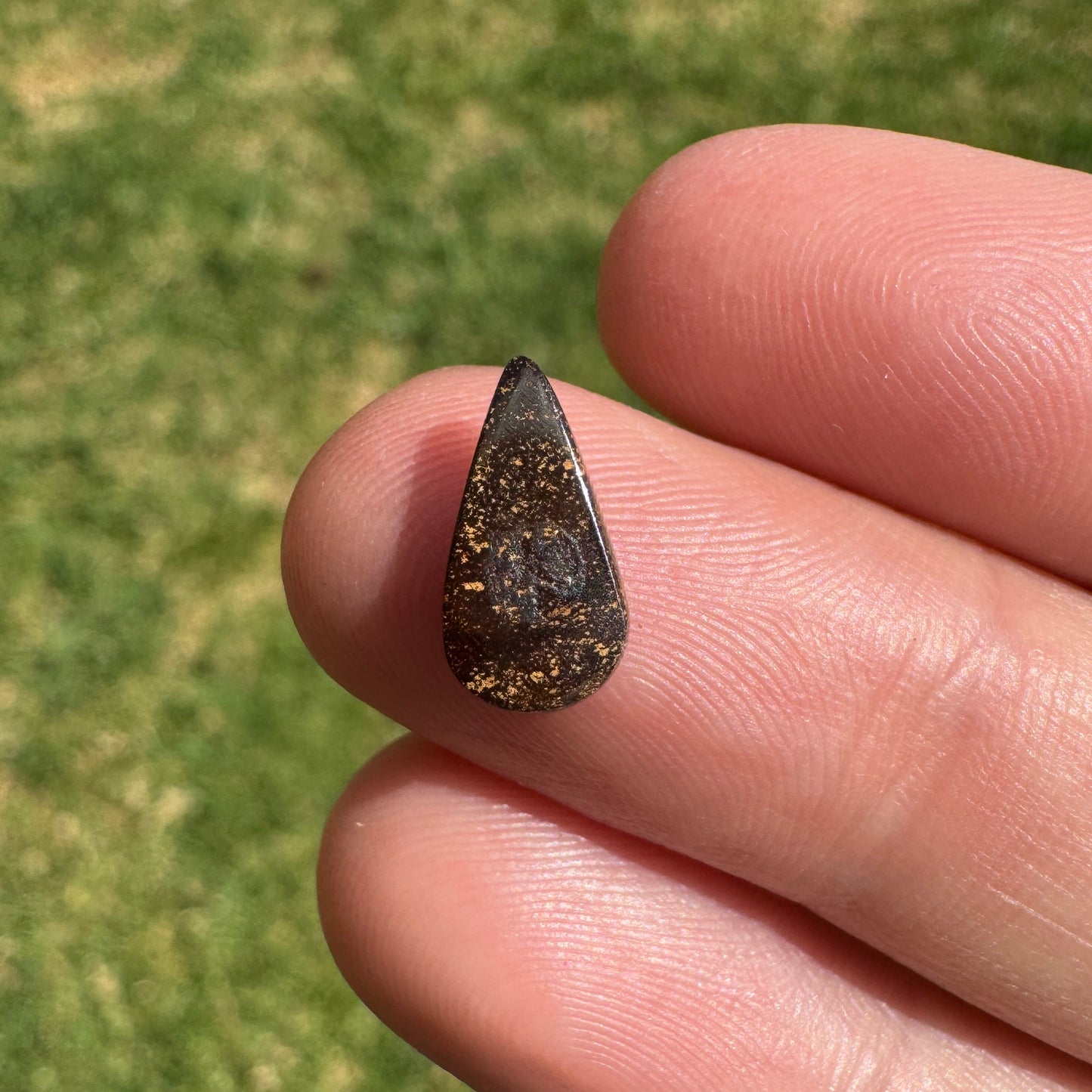 1.52 Ct small boulder opal