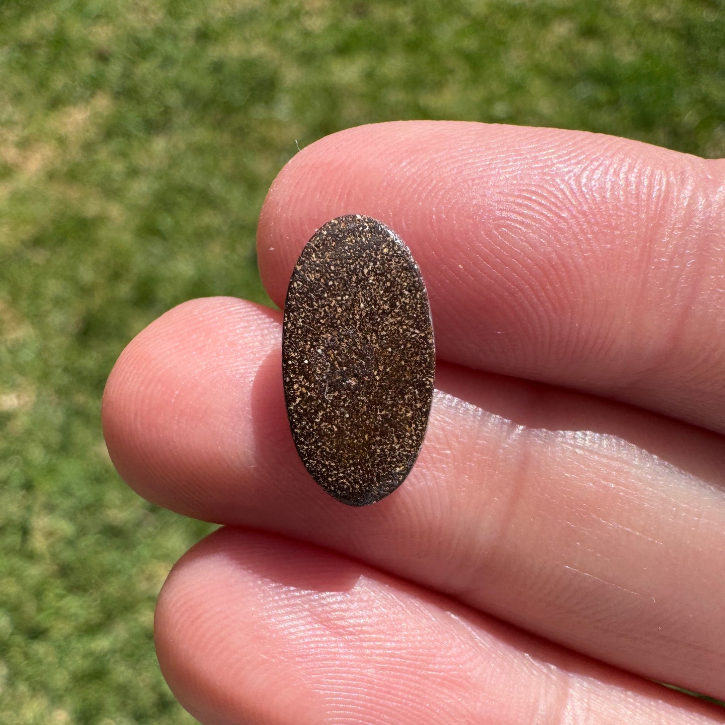 2.77 Ct small boulder opal