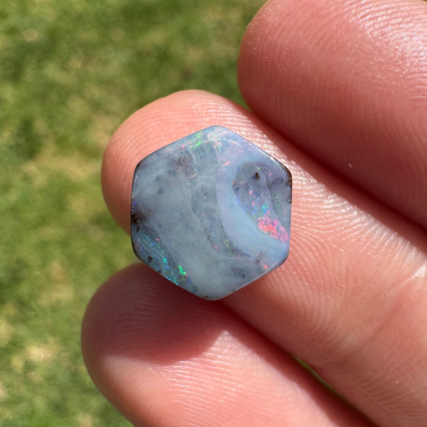 3.51 Ct small boulder opal