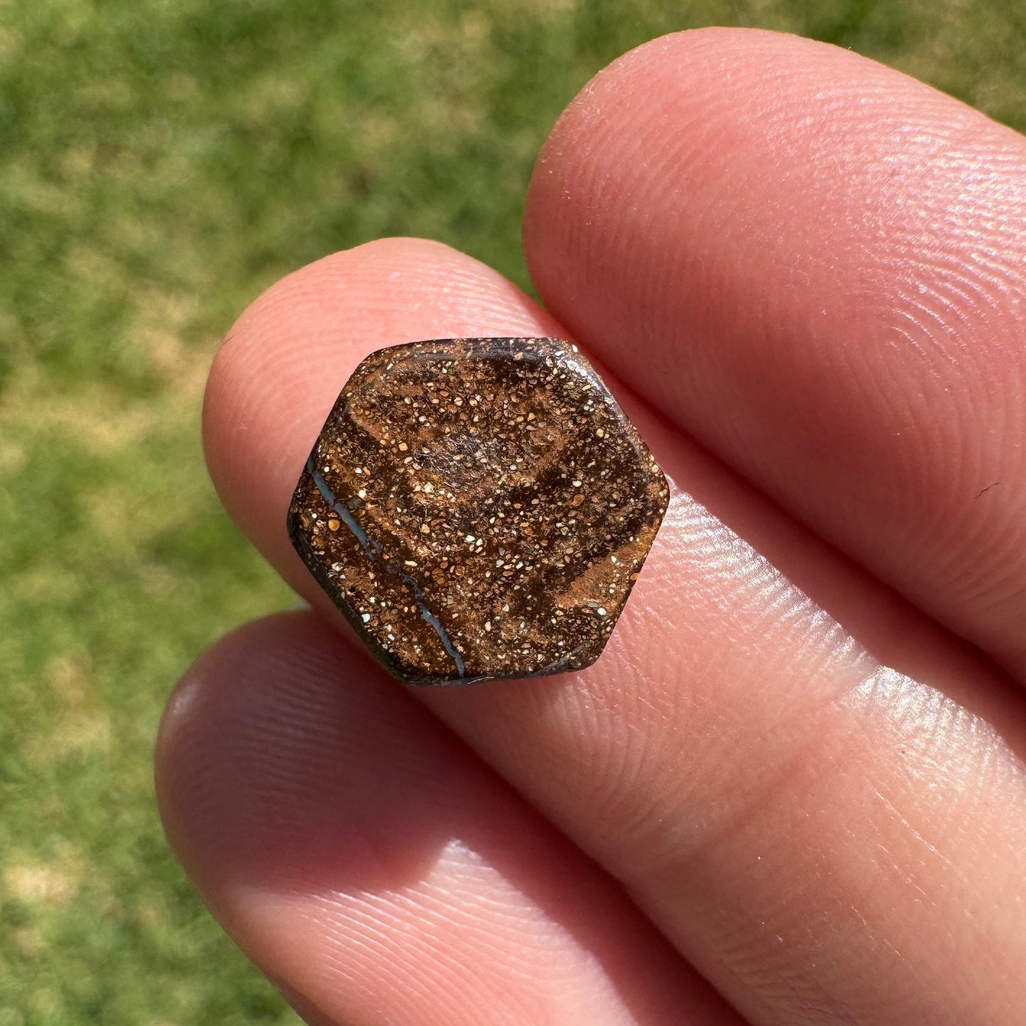 3.51 Ct small boulder opal