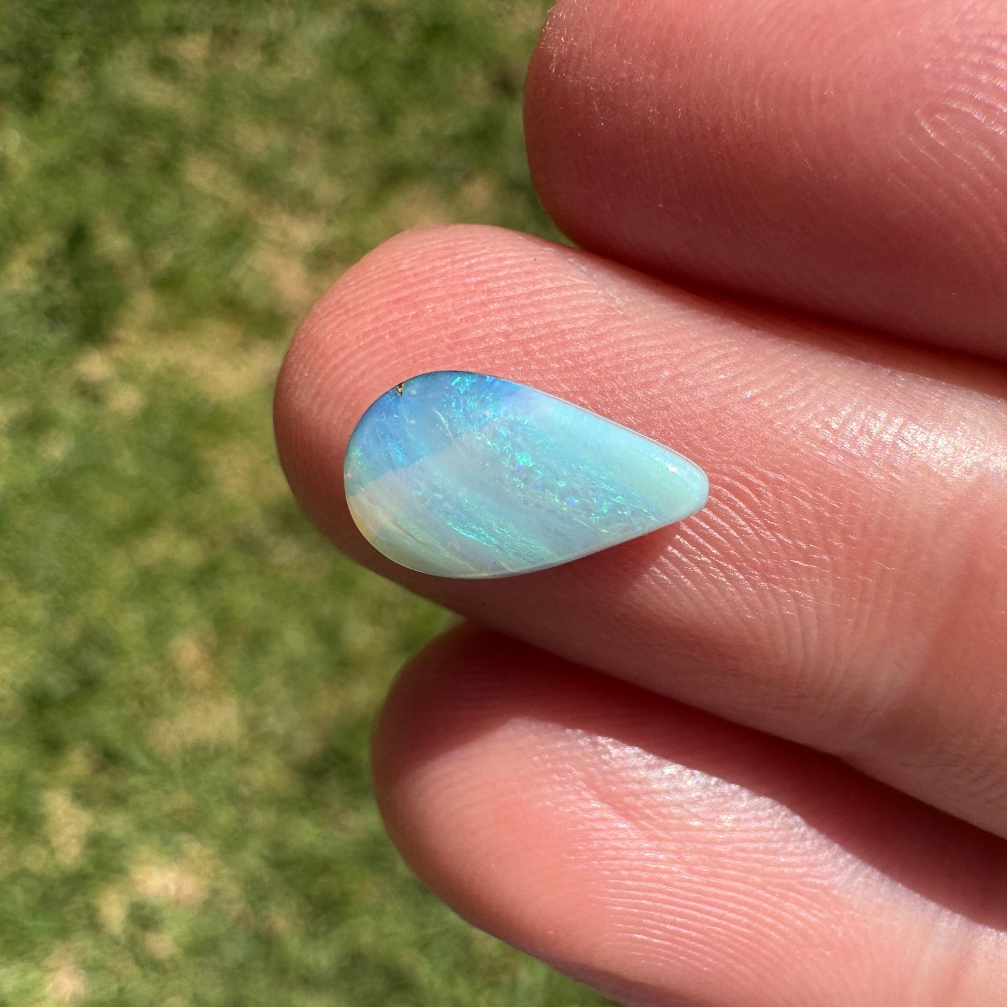 1.39 Ct small boulder opal