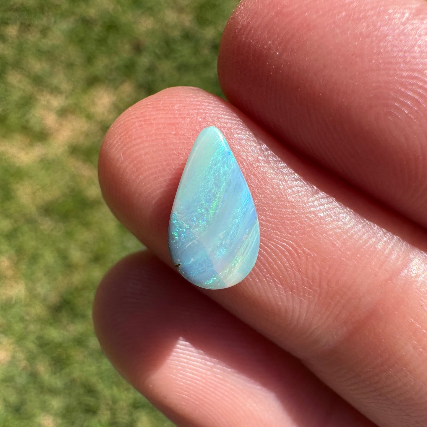 1.39 Ct small boulder opal