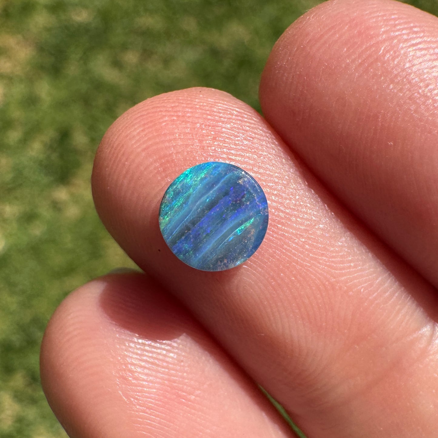 0.91 Ct extra small boulder opal