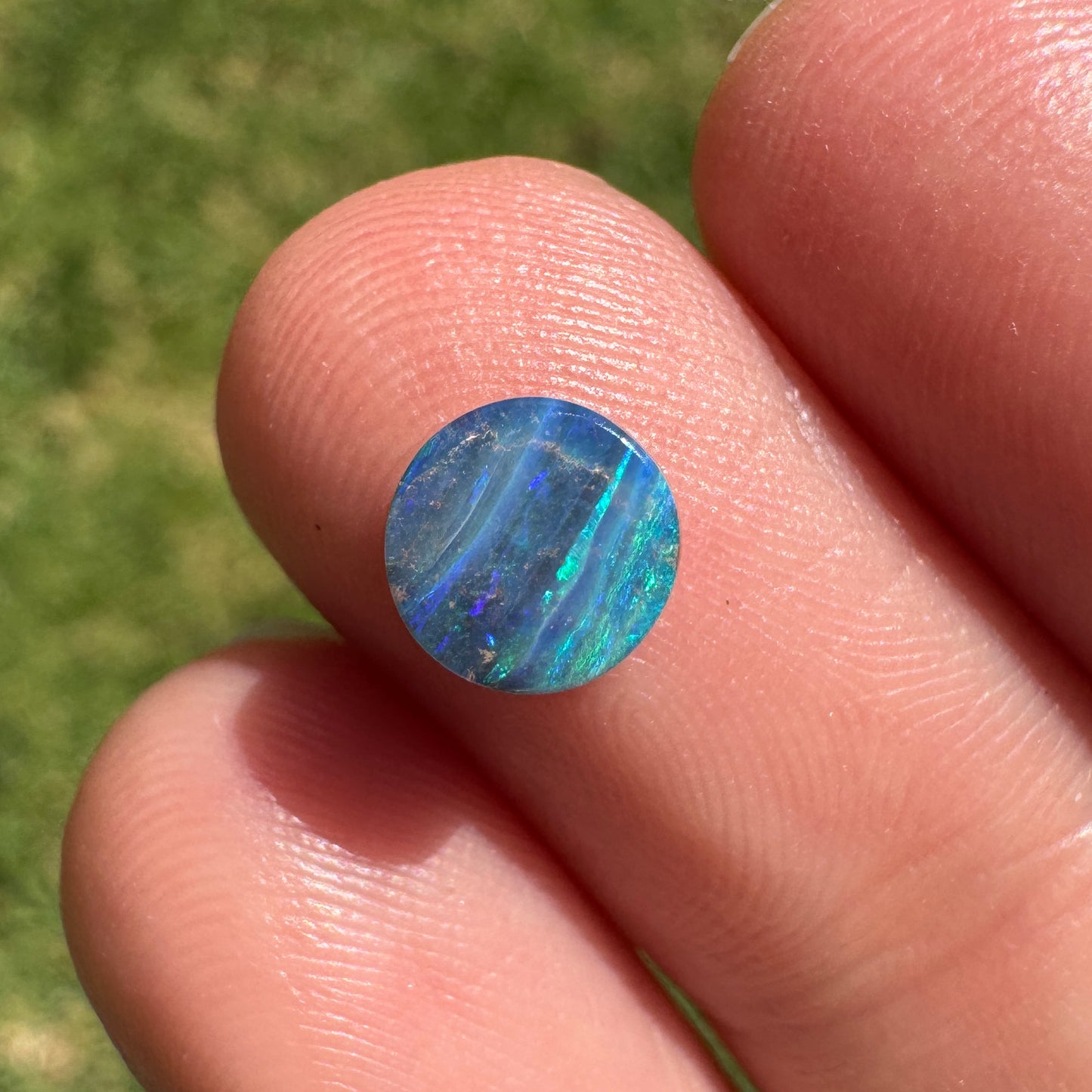 0.91 Ct extra small boulder opal