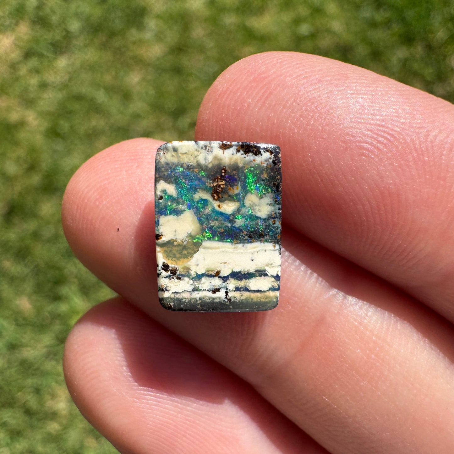 3.51 Ct small boulder opal