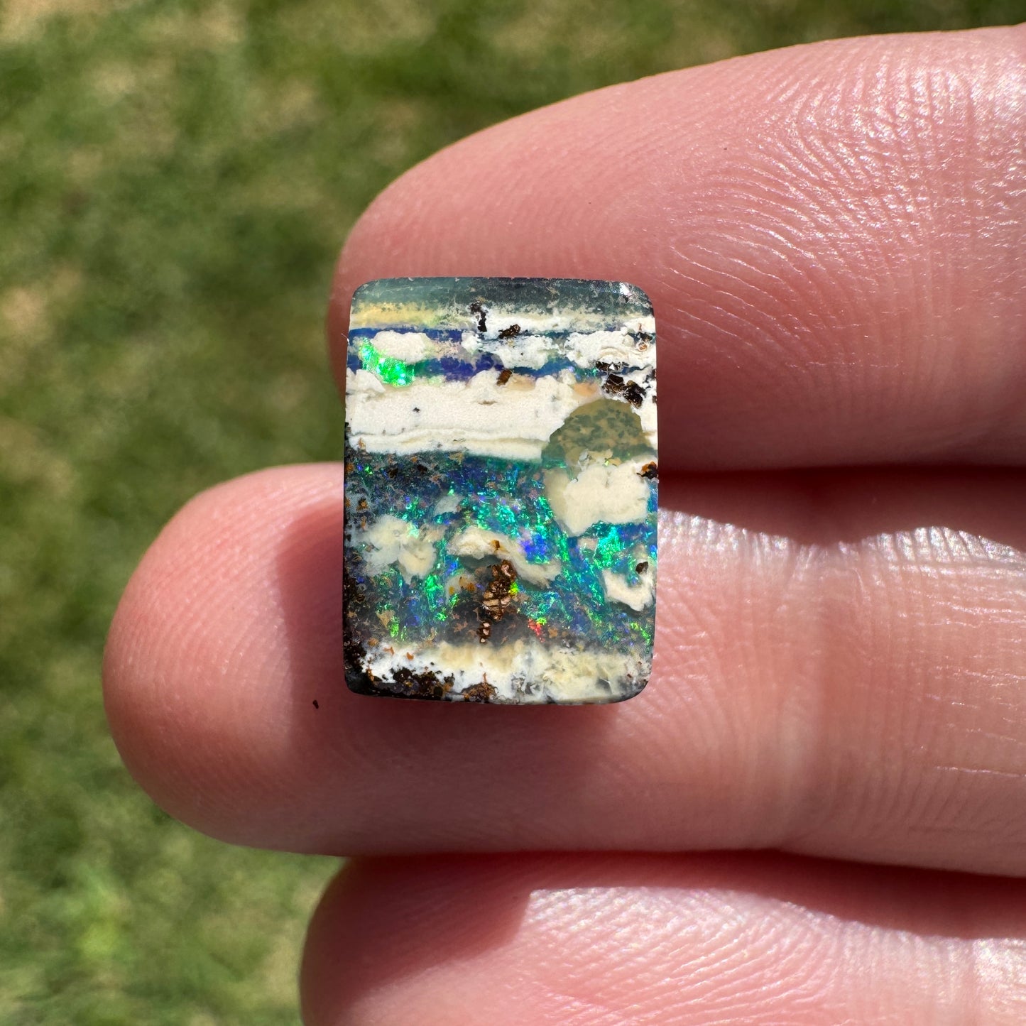 3.51 Ct small boulder opal