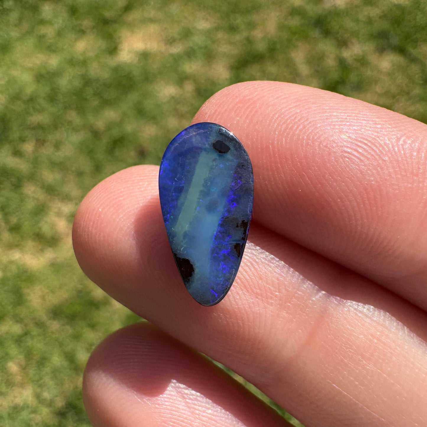 3.02 Ct small boulder opal