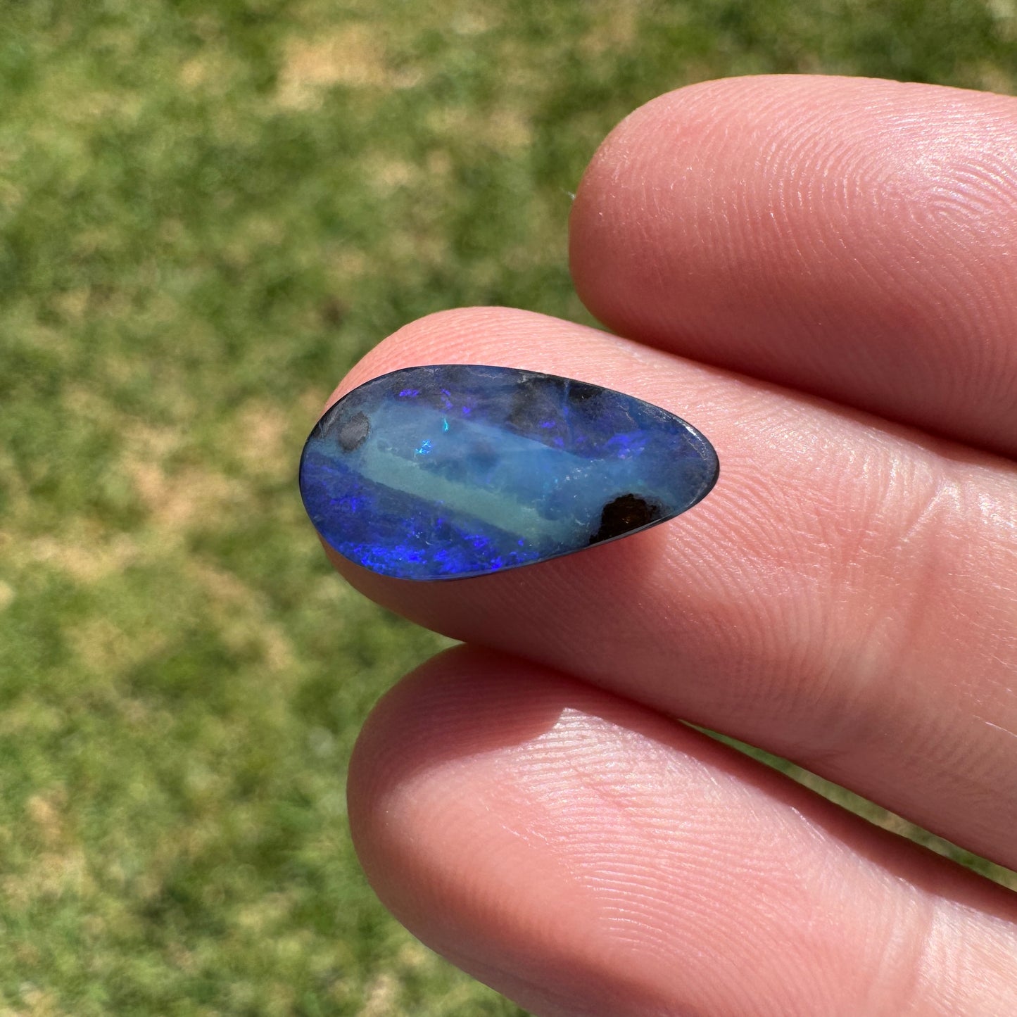 3.02 Ct small boulder opal
