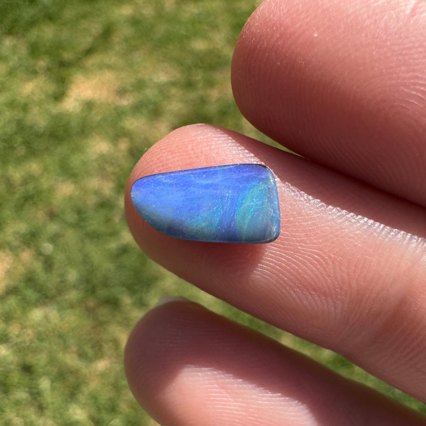 1.89 Ct small boulder opal