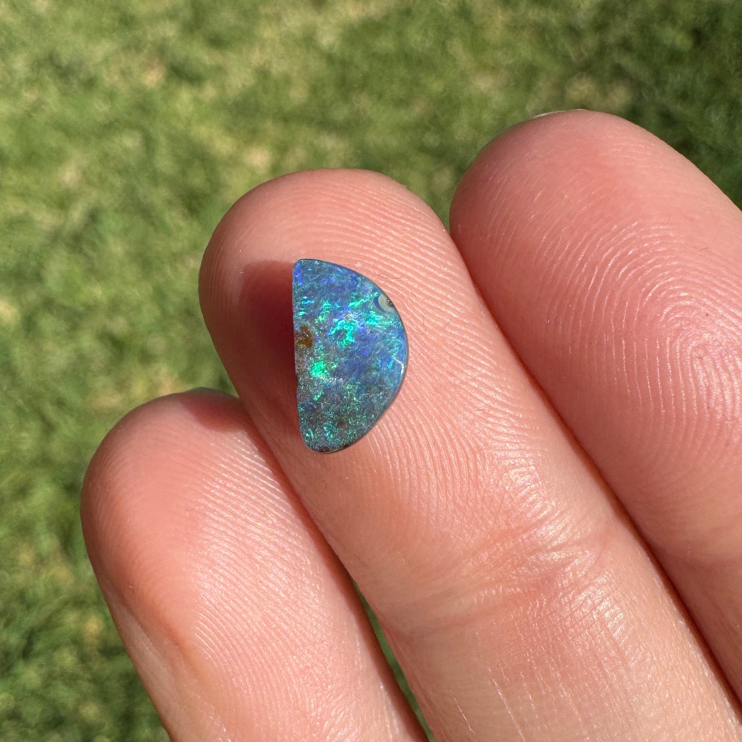 1.31 Ct small boulder opal