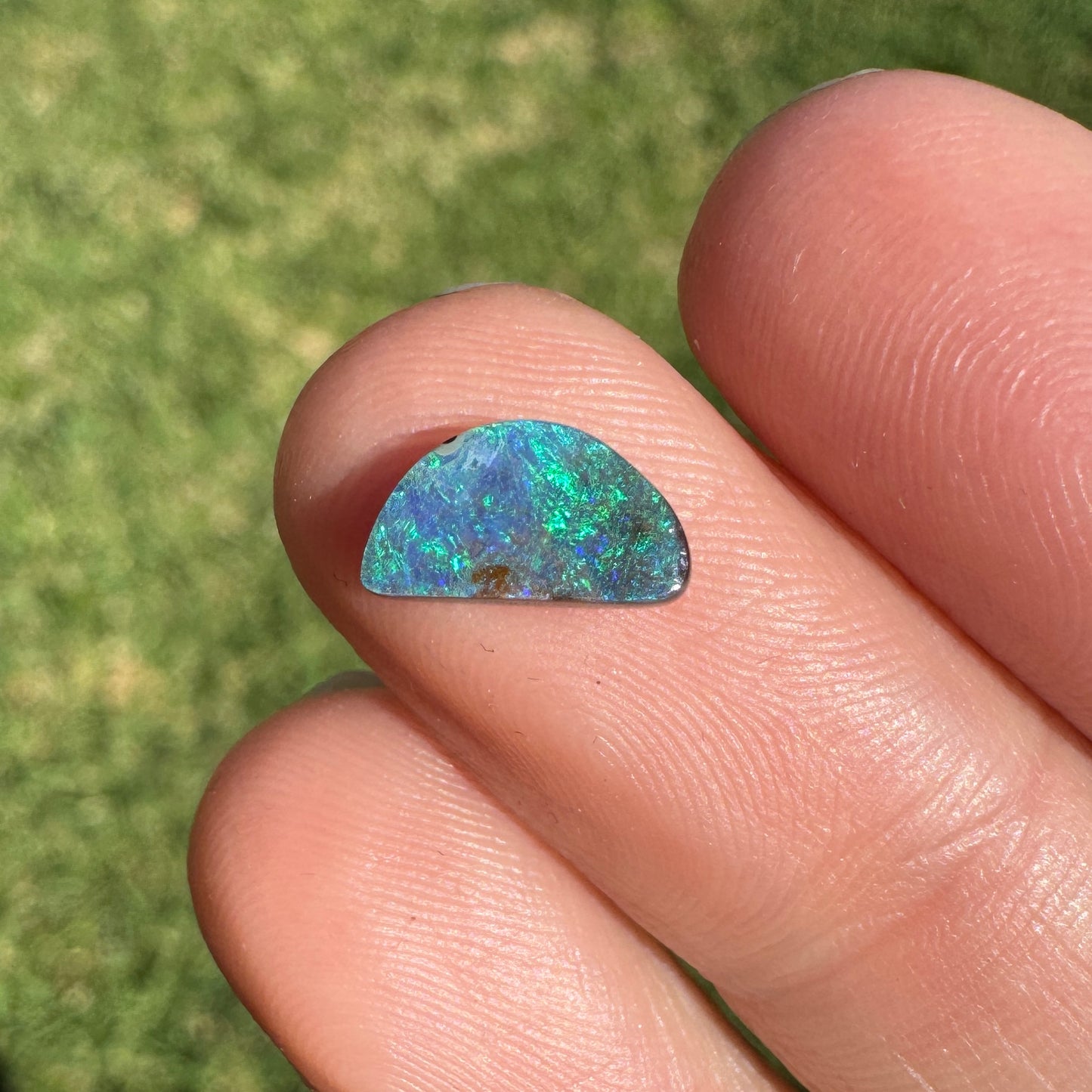 1.31 Ct small boulder opal