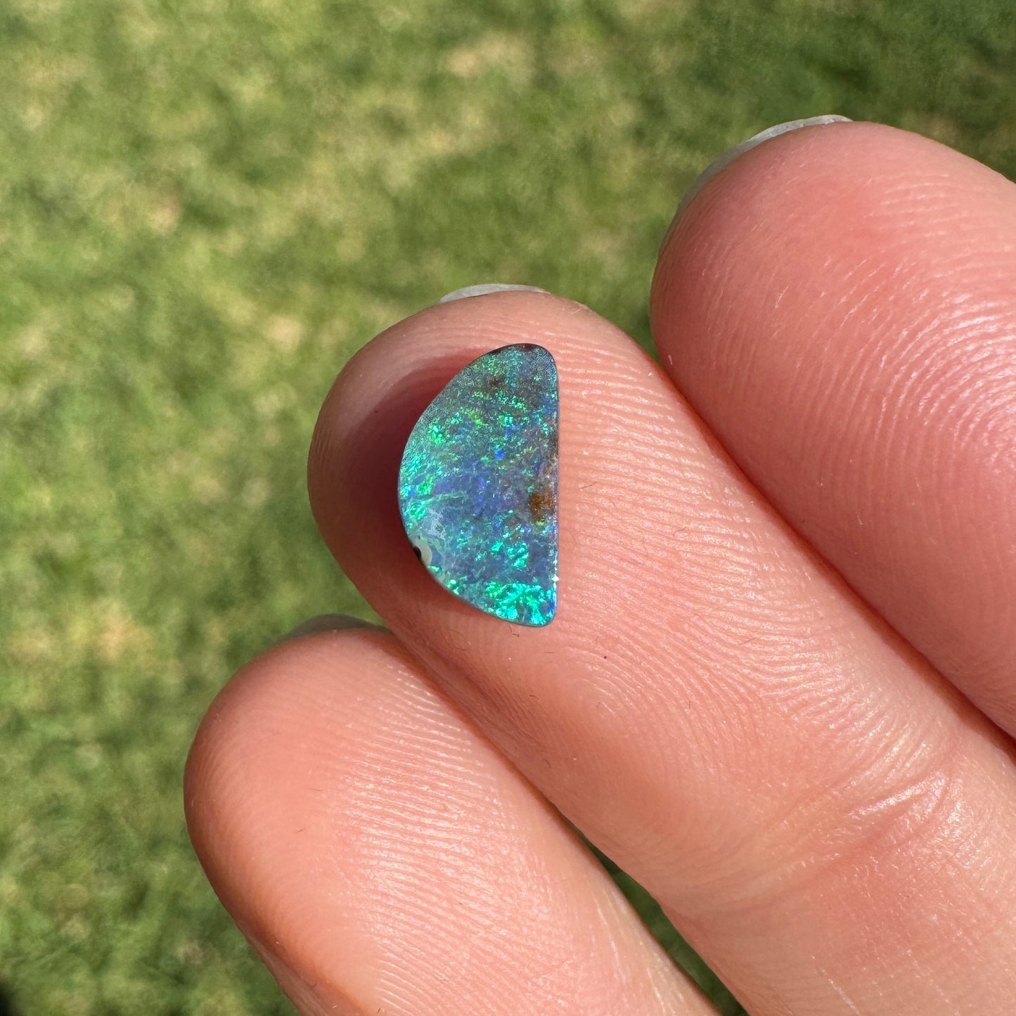 1.31 Ct small boulder opal