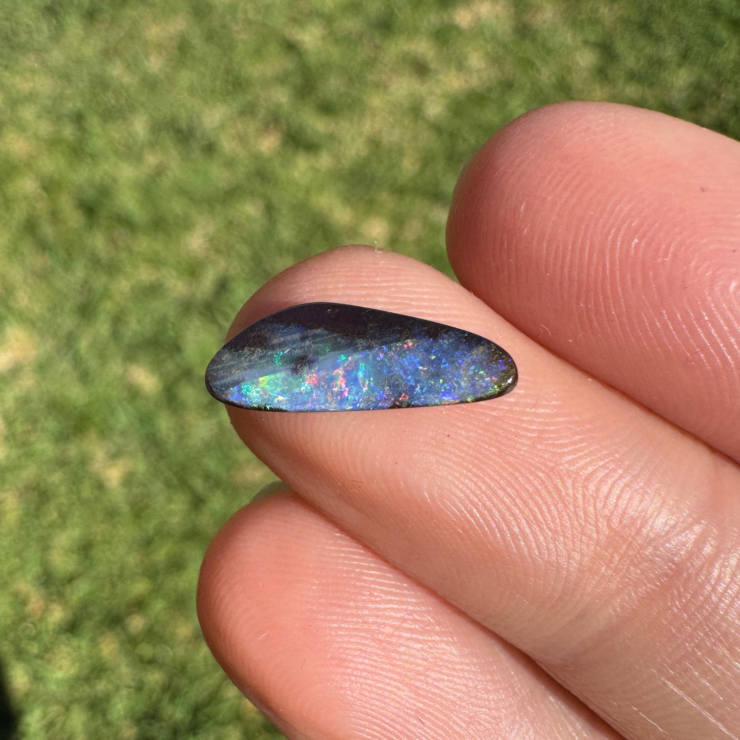 1.71 Ct small boulder opal