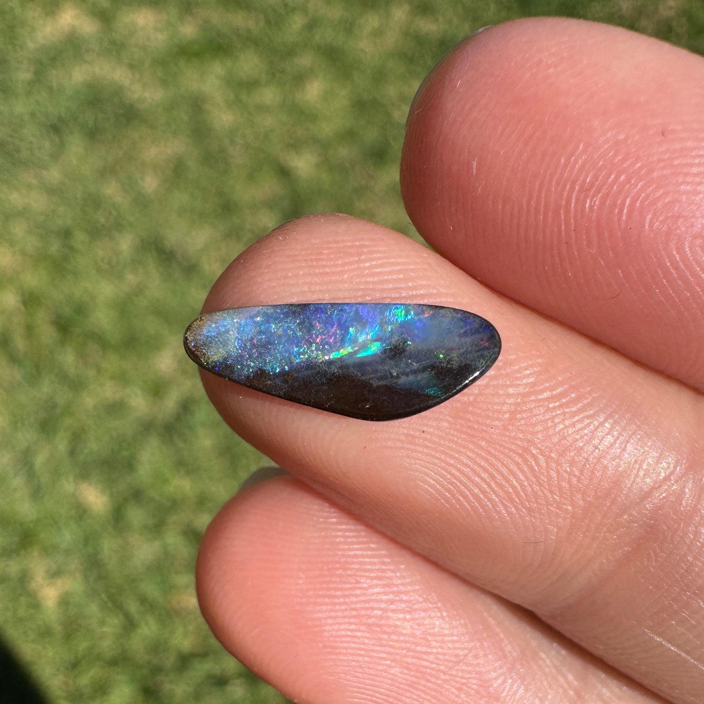 1.71 Ct small boulder opal