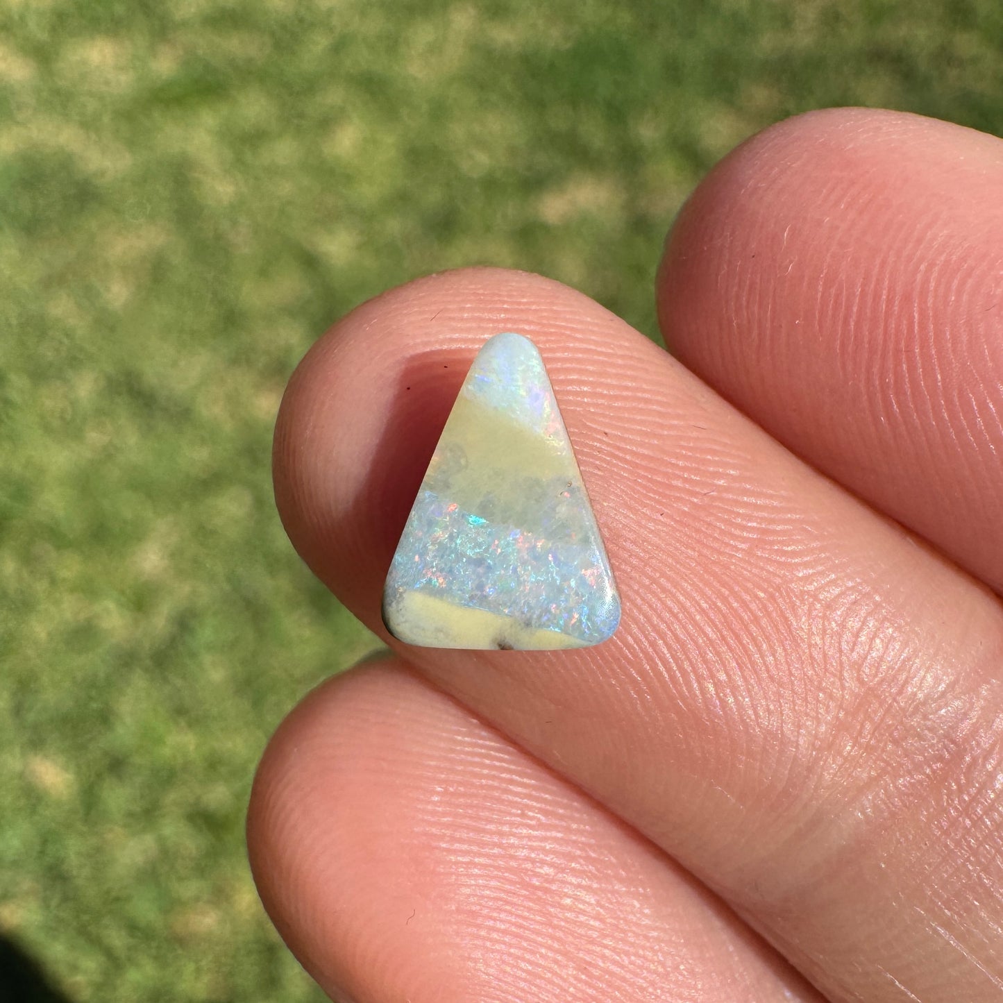1.18 Ct small boulder opal