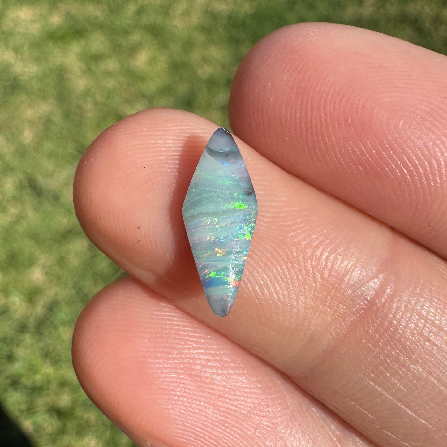1.08 Ct small boulder opal