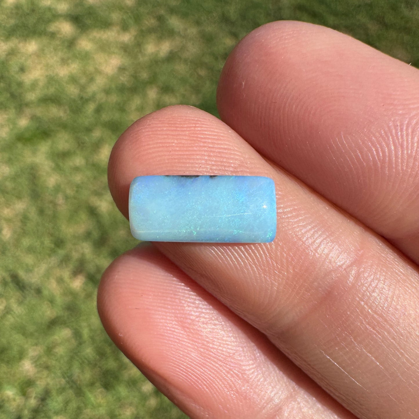 2.92 Ct small boulder opal