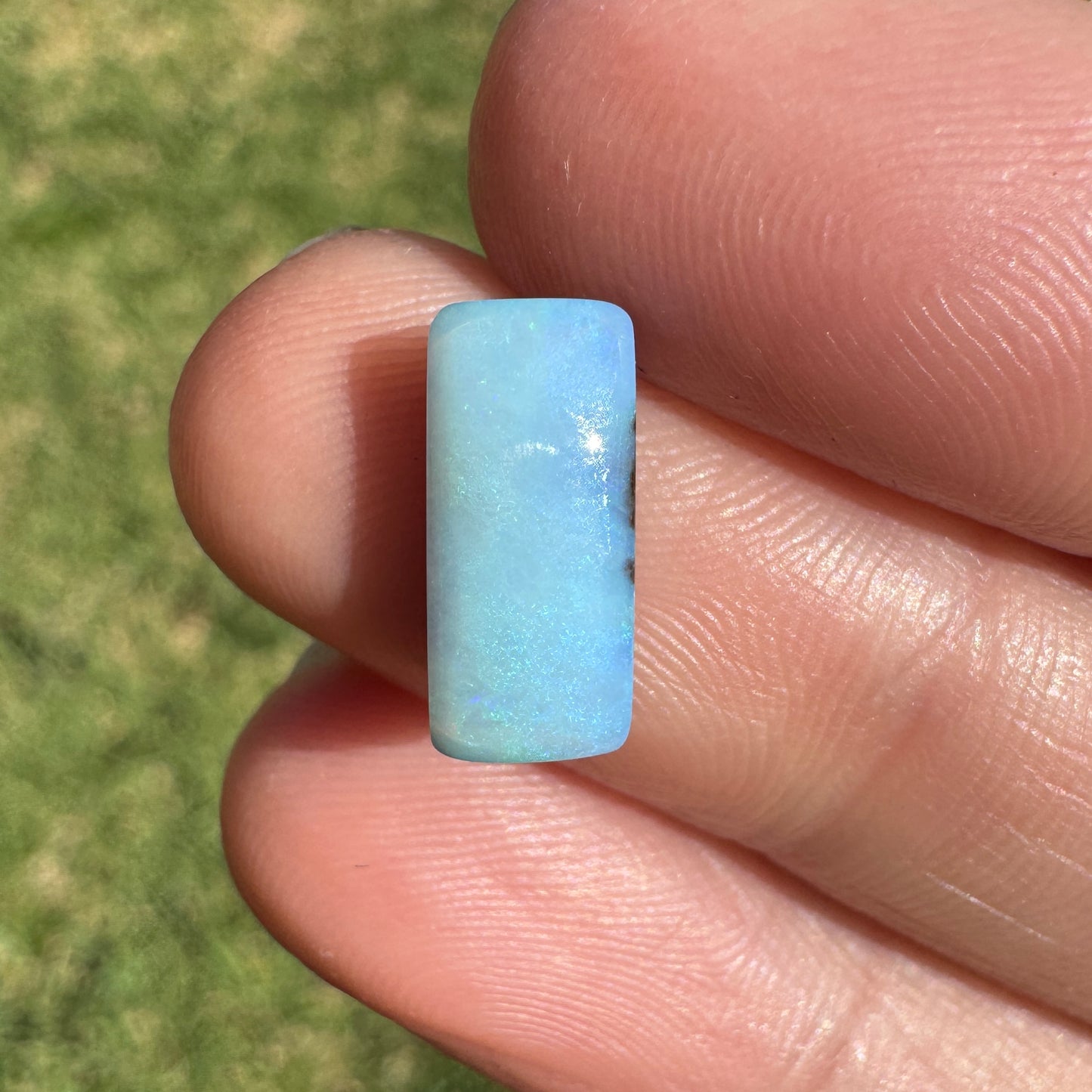 2.92 Ct small boulder opal