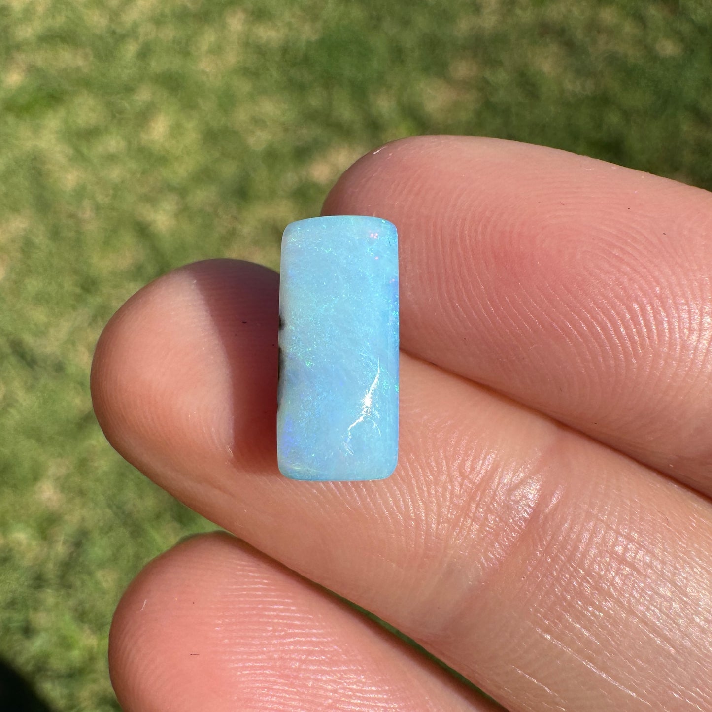 2.92 Ct small boulder opal