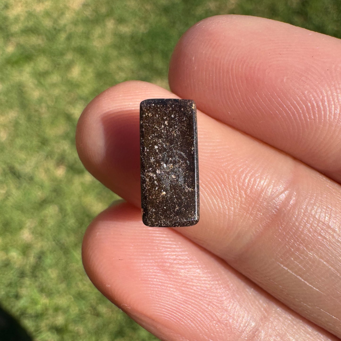 2.92 Ct small boulder opal