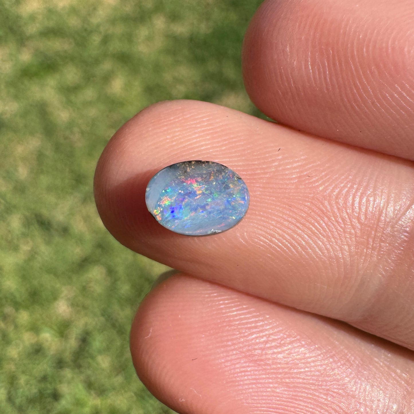 0.91 Ct extra small boulder opal