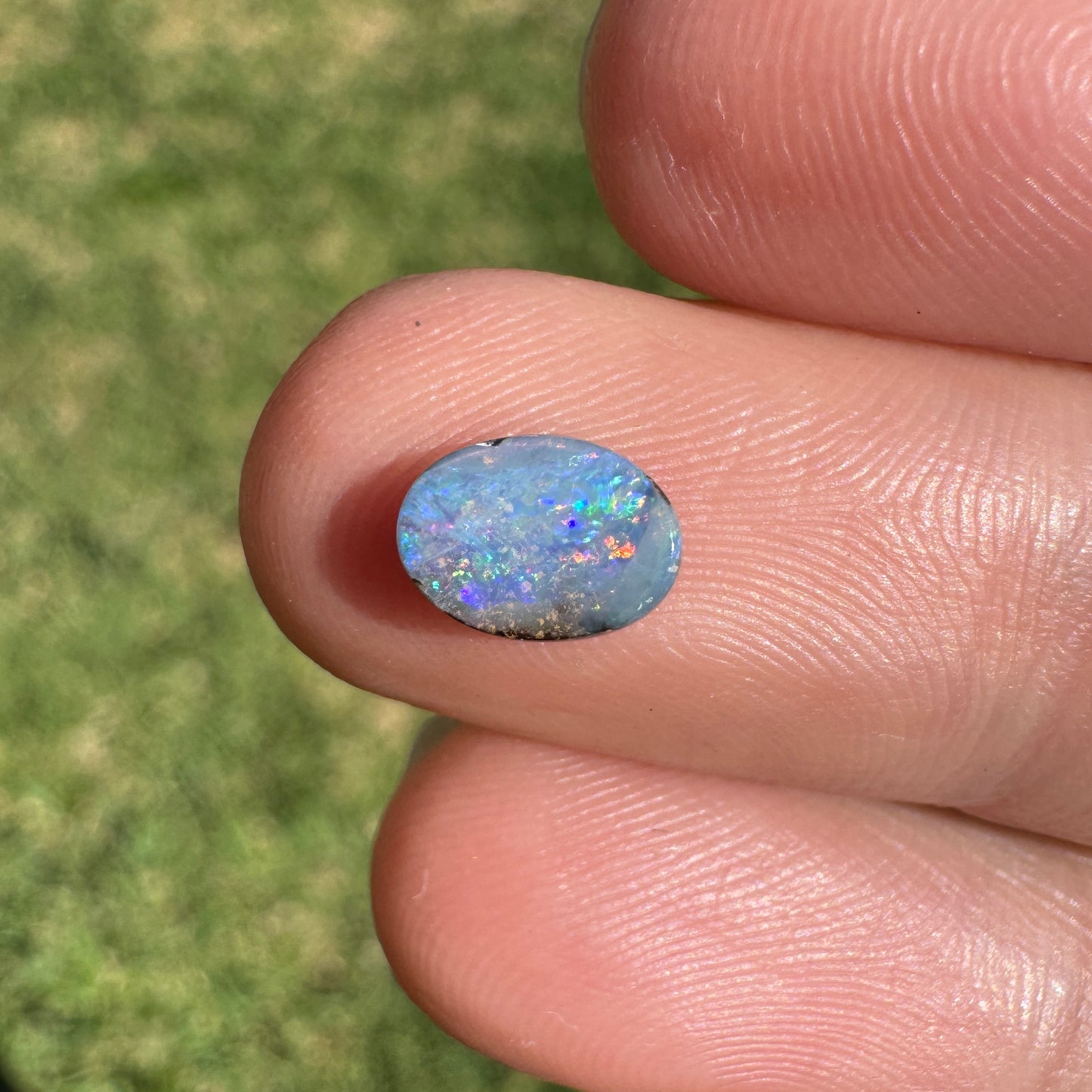 0.91 Ct extra small boulder opal